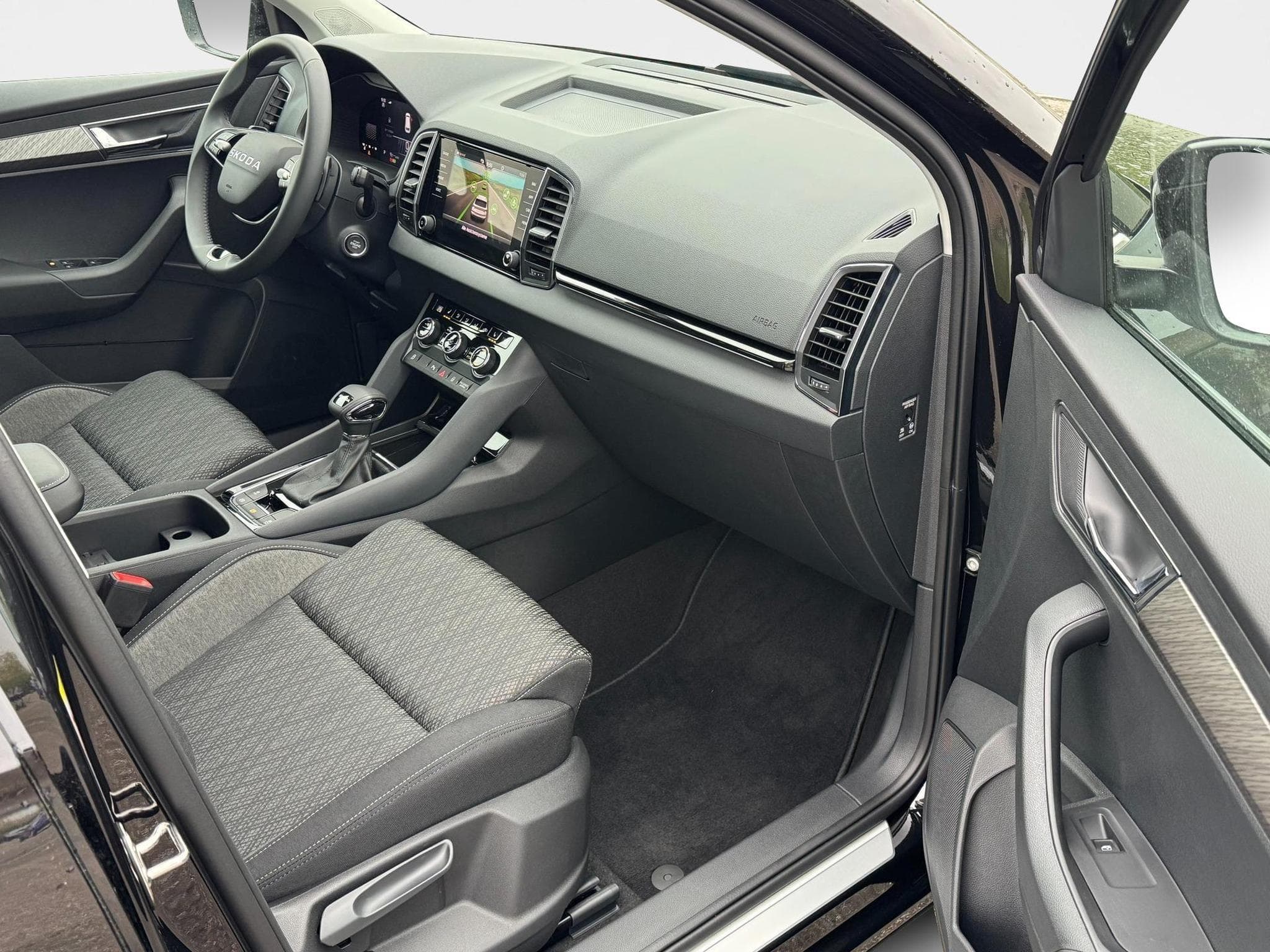 Skoda Karoq 1.5 TSI DSG (2026) - Photo 8