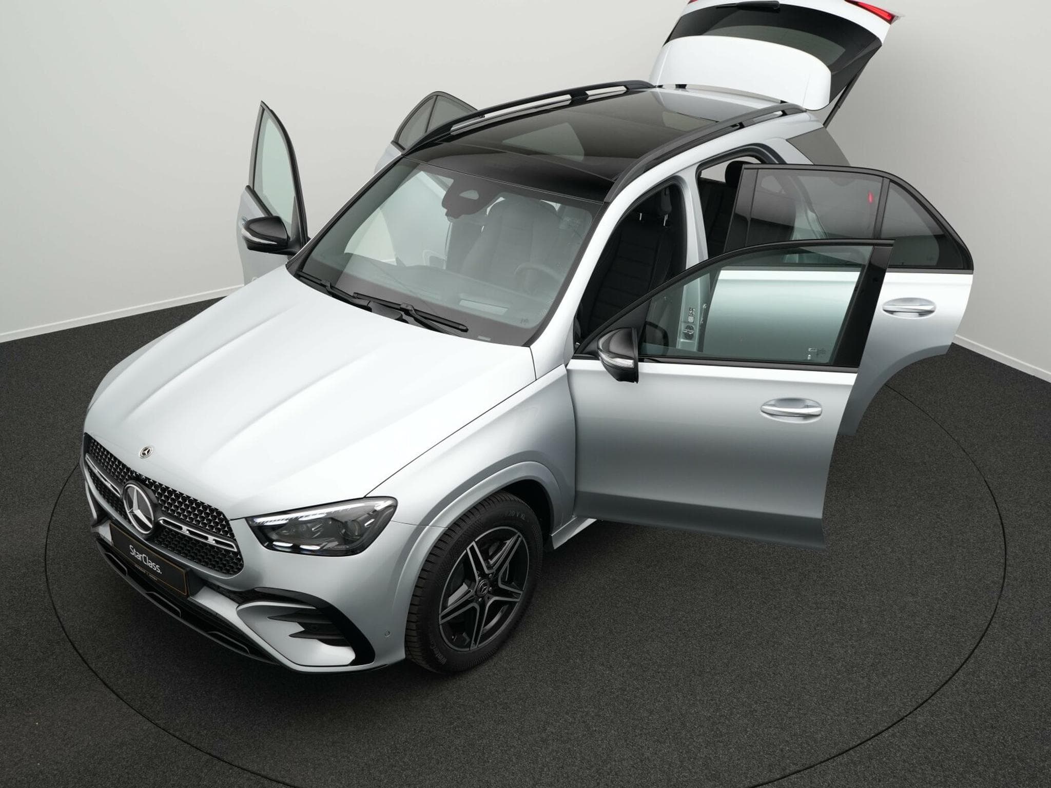Mercedes GLE 300 d 4M (2025) - Photo 12
