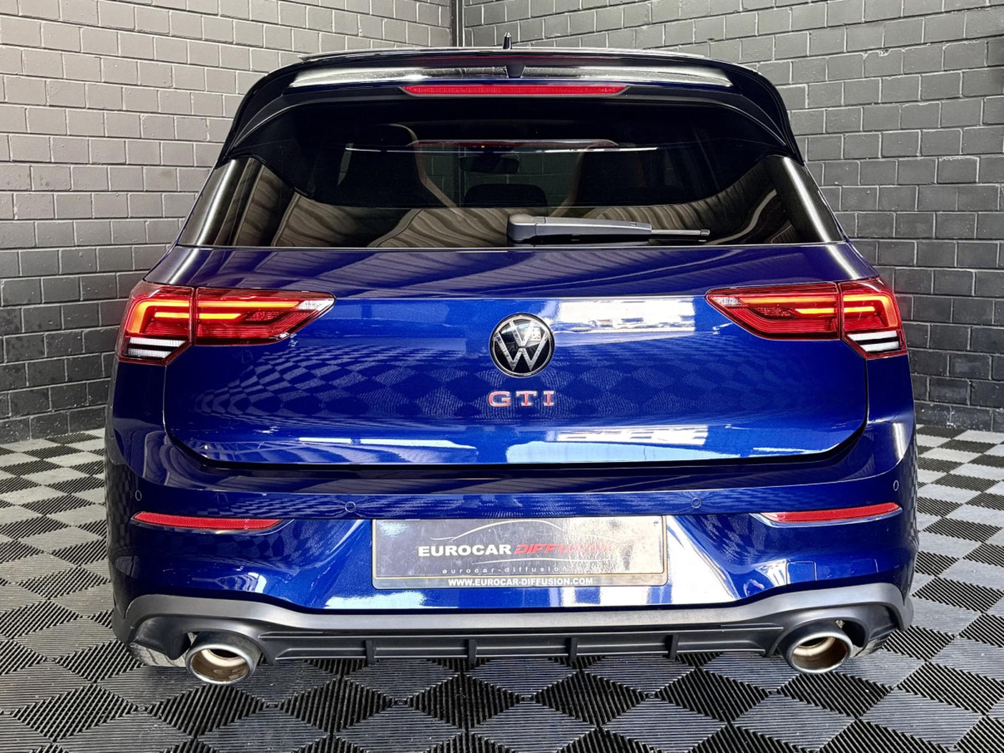 VW Golf GTI Clubsport 2.0 TSI 300 CV DSG7 *PANO*ACC* *CAM* (2024) - Photo 5