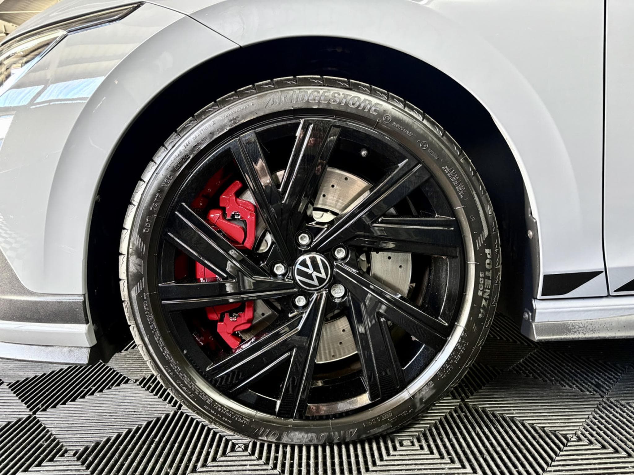 VW Golf GTI Clubsport 2.0 TSI 300 CV DSG7 *ACC* *CAM* (2022) - Photo 22