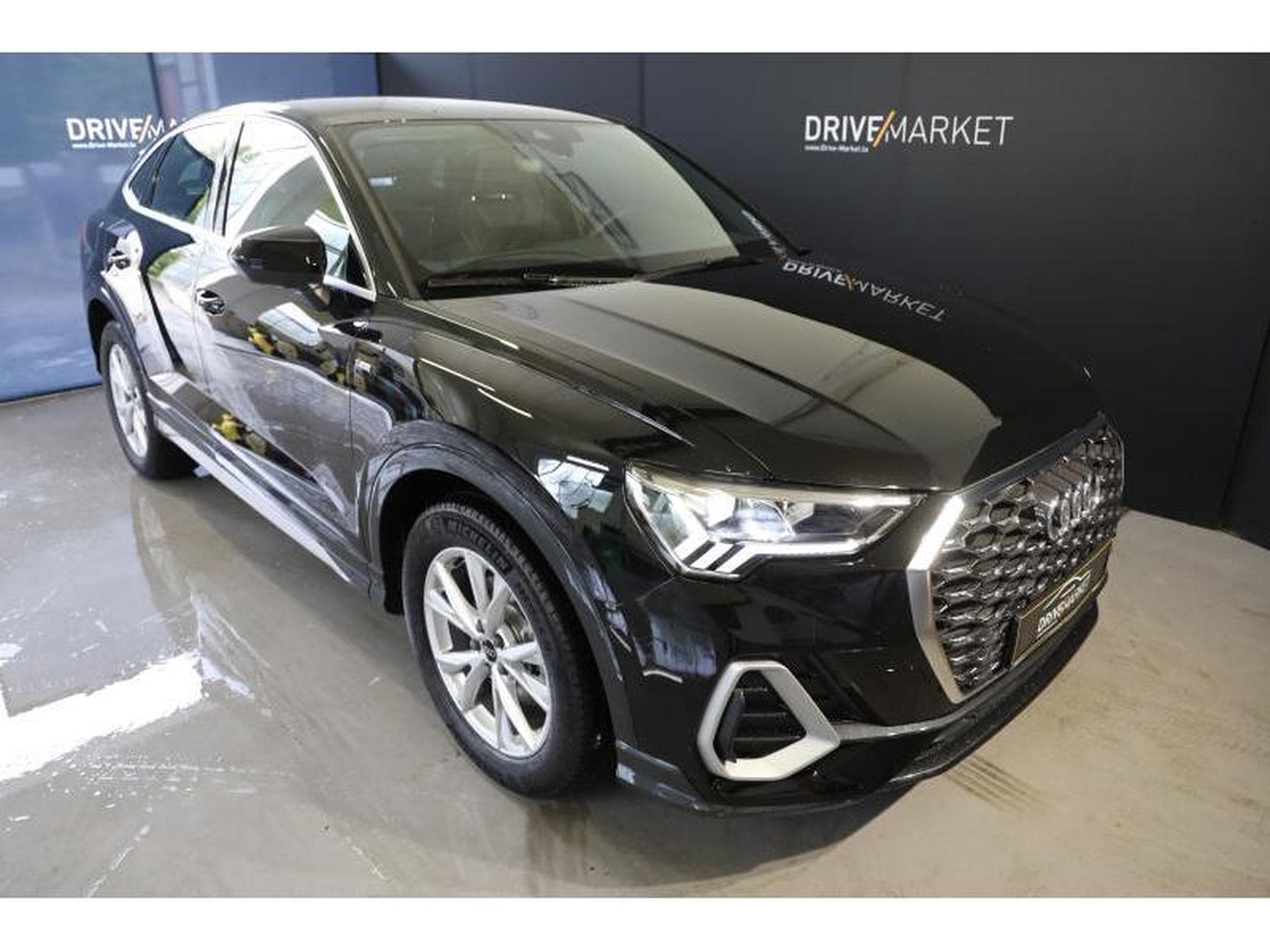 Audi Q3 Sportback S line (2024) - Photo 1