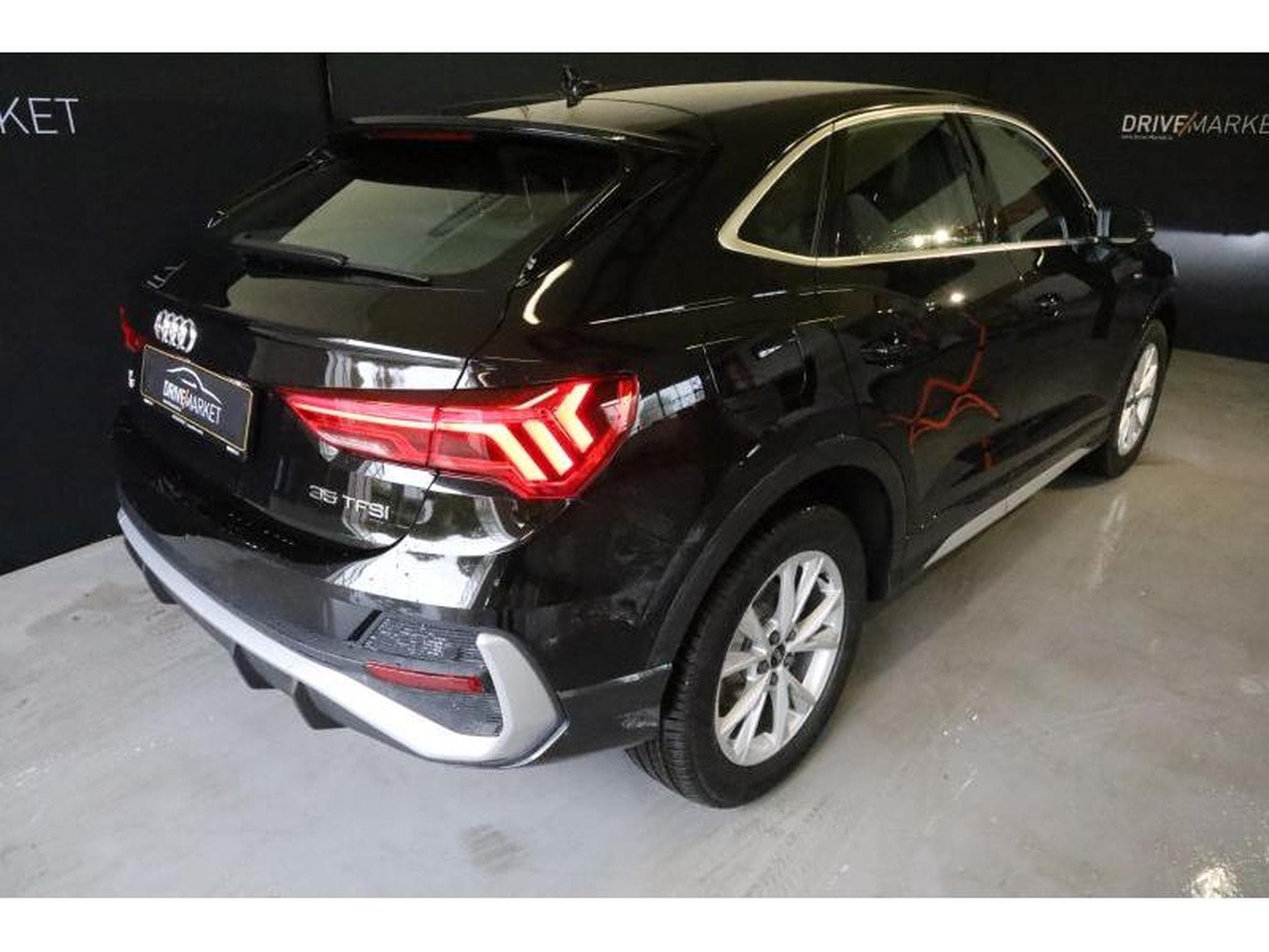 Audi Q3 Sportback S line (2024) - Photo 3