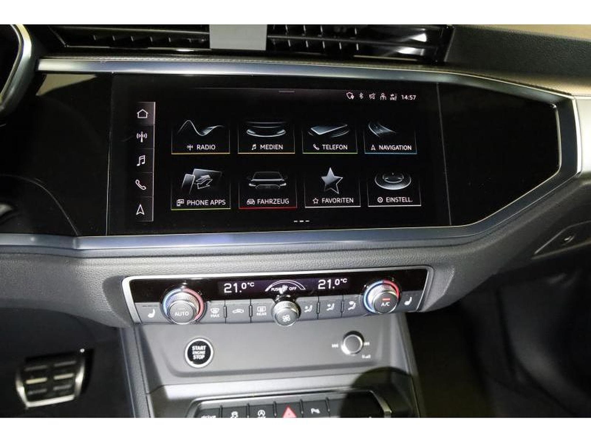 Audi Q3 Sportback S line (2024) - Photo 6