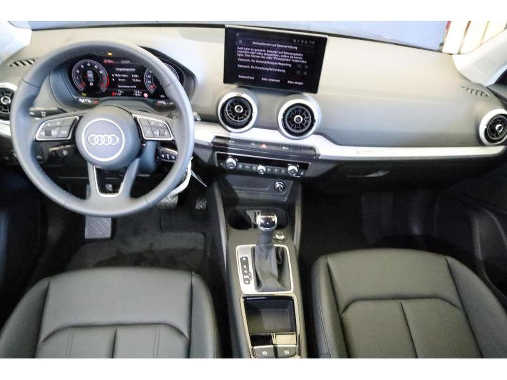 Audi Q2 (2025) - Photo 2