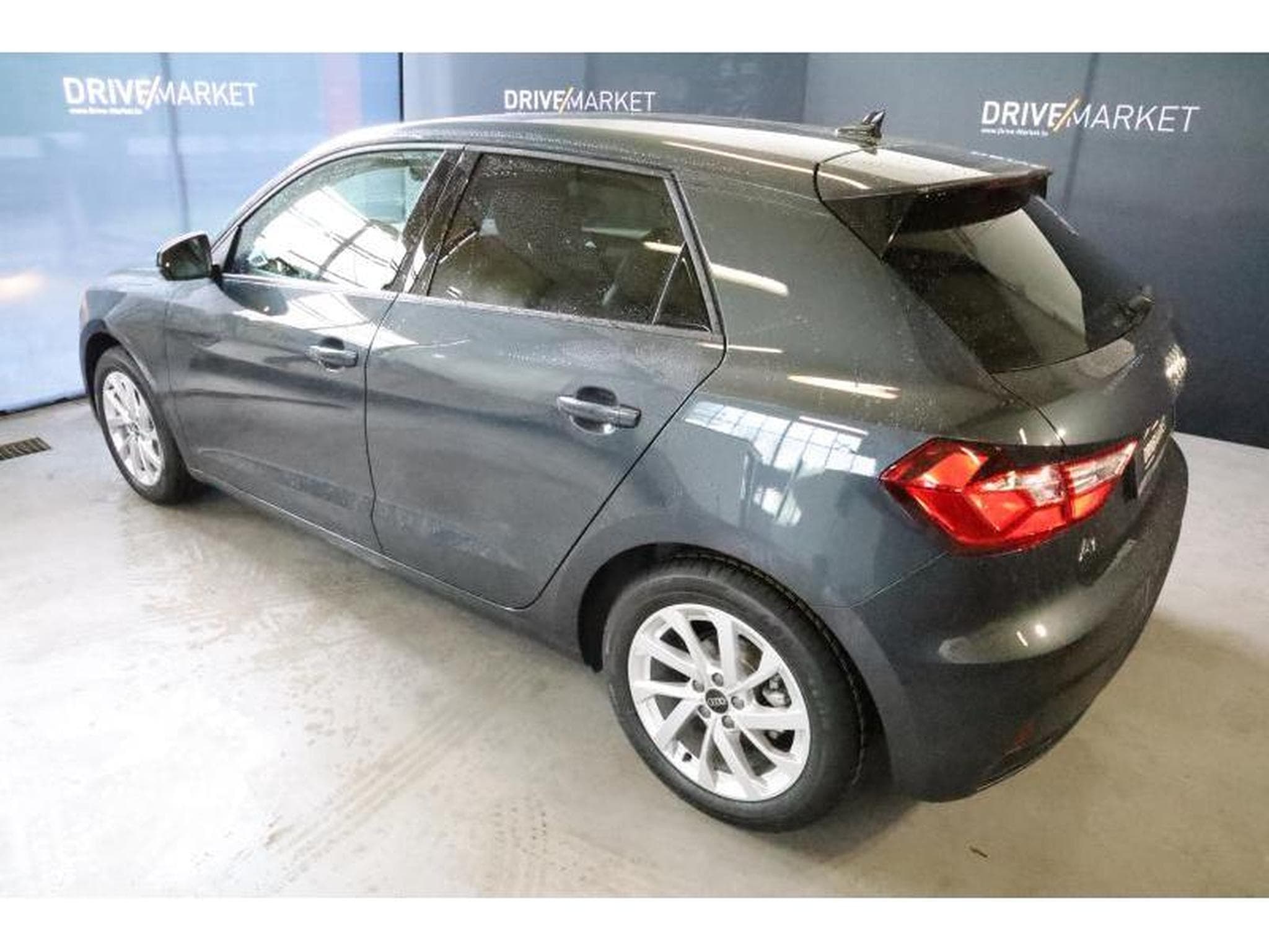 Audi A1 Advanced (2025) - Photo 3