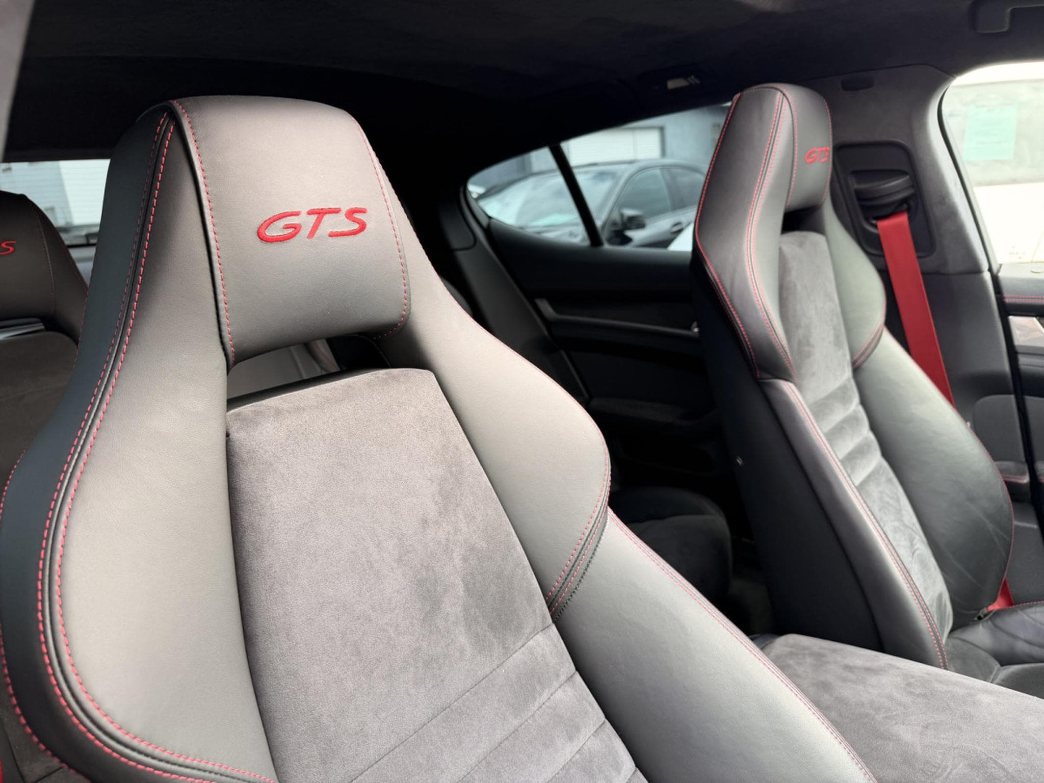 Porsche Panamera GTS (2012) - Photo 16