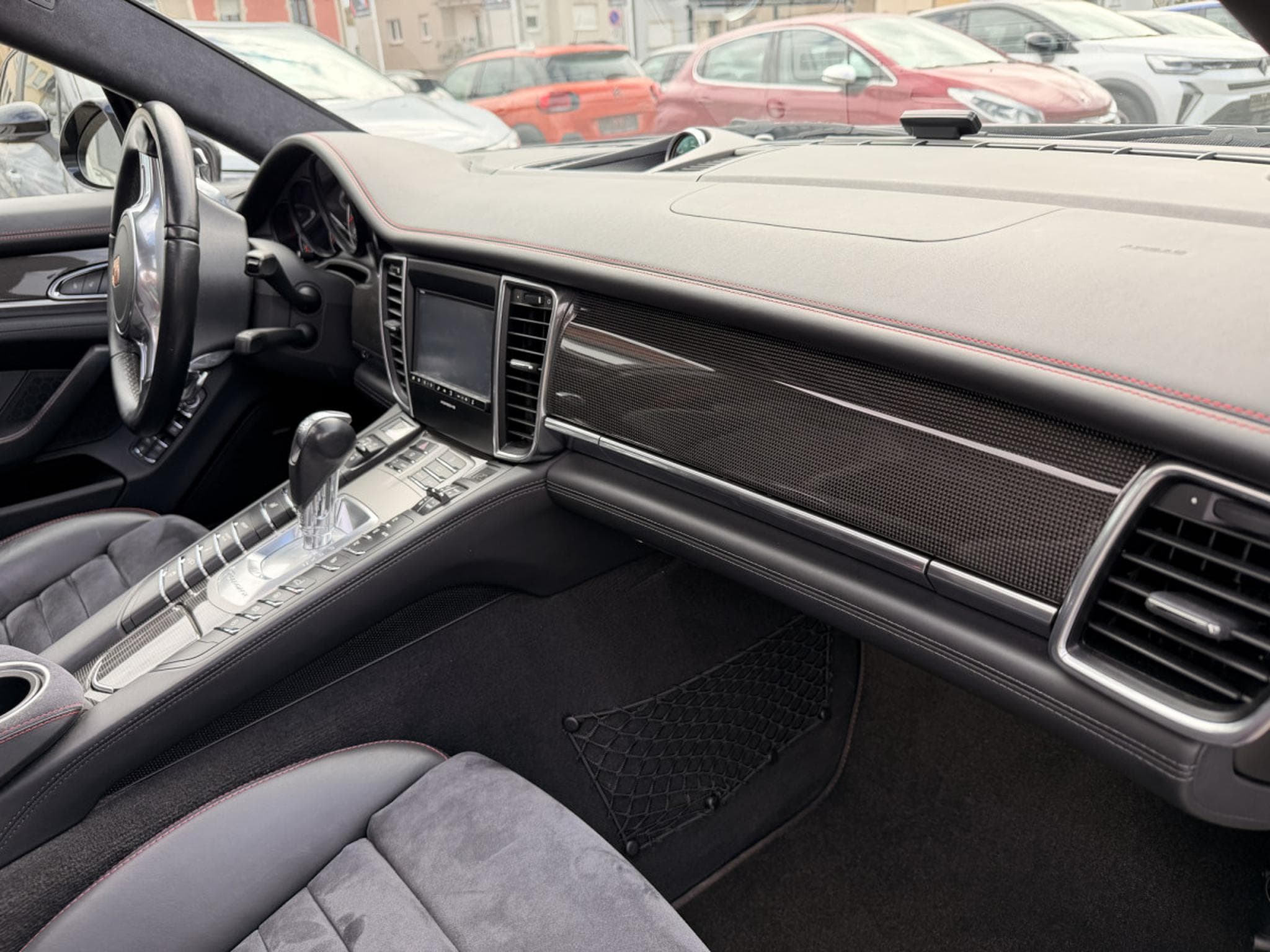 Porsche Panamera GTS (2012) - Photo 20