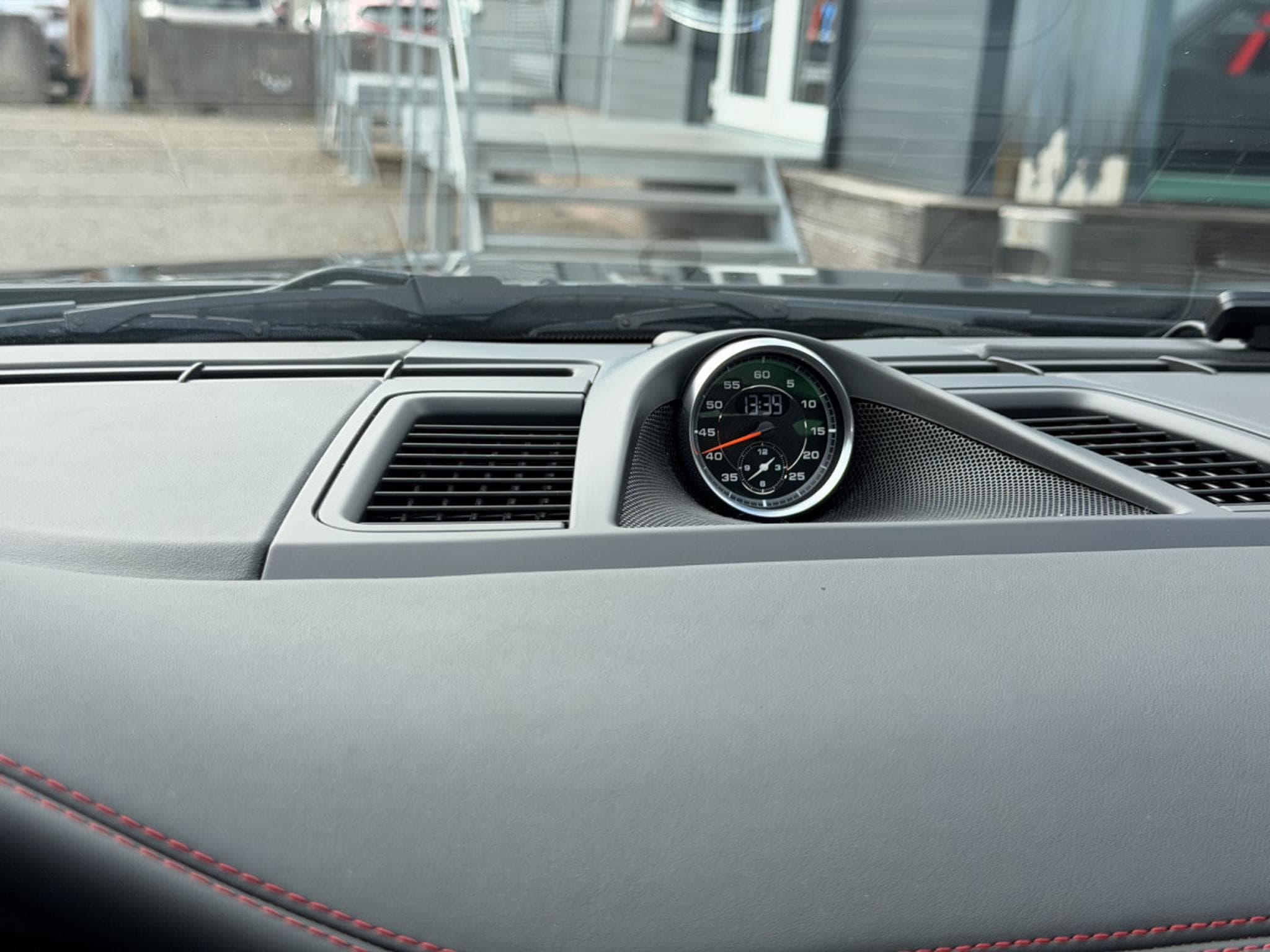 Porsche Panamera GTS (2012) - Photo 25