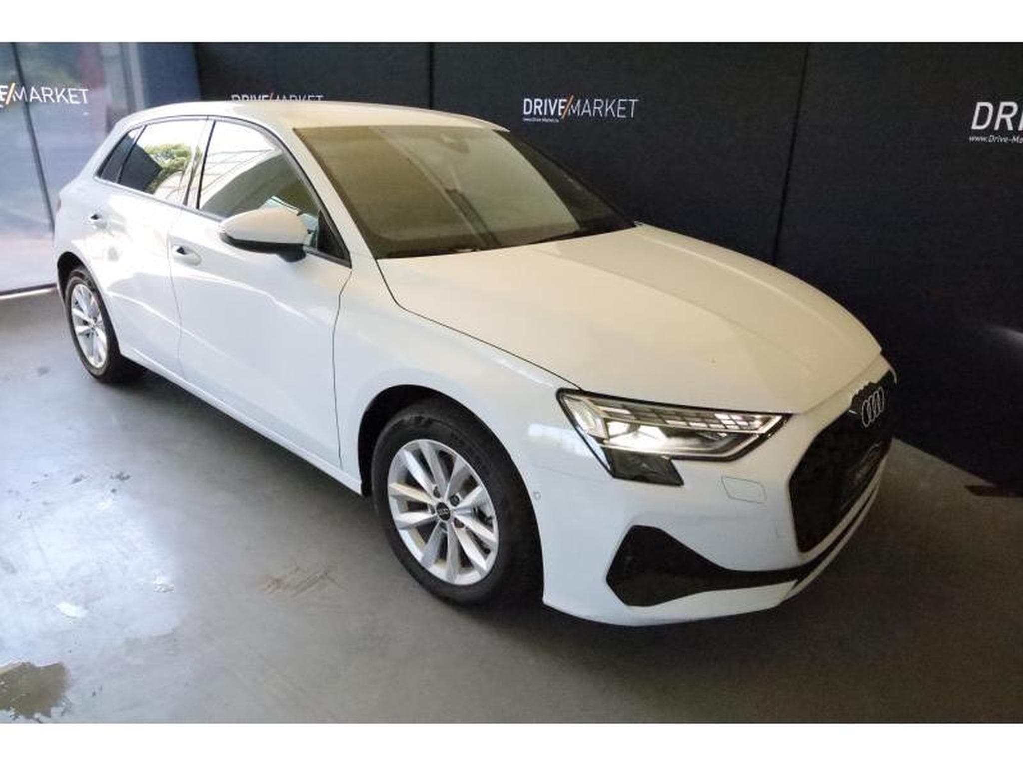 Audi A3 Sportback (2025) - Photo 1