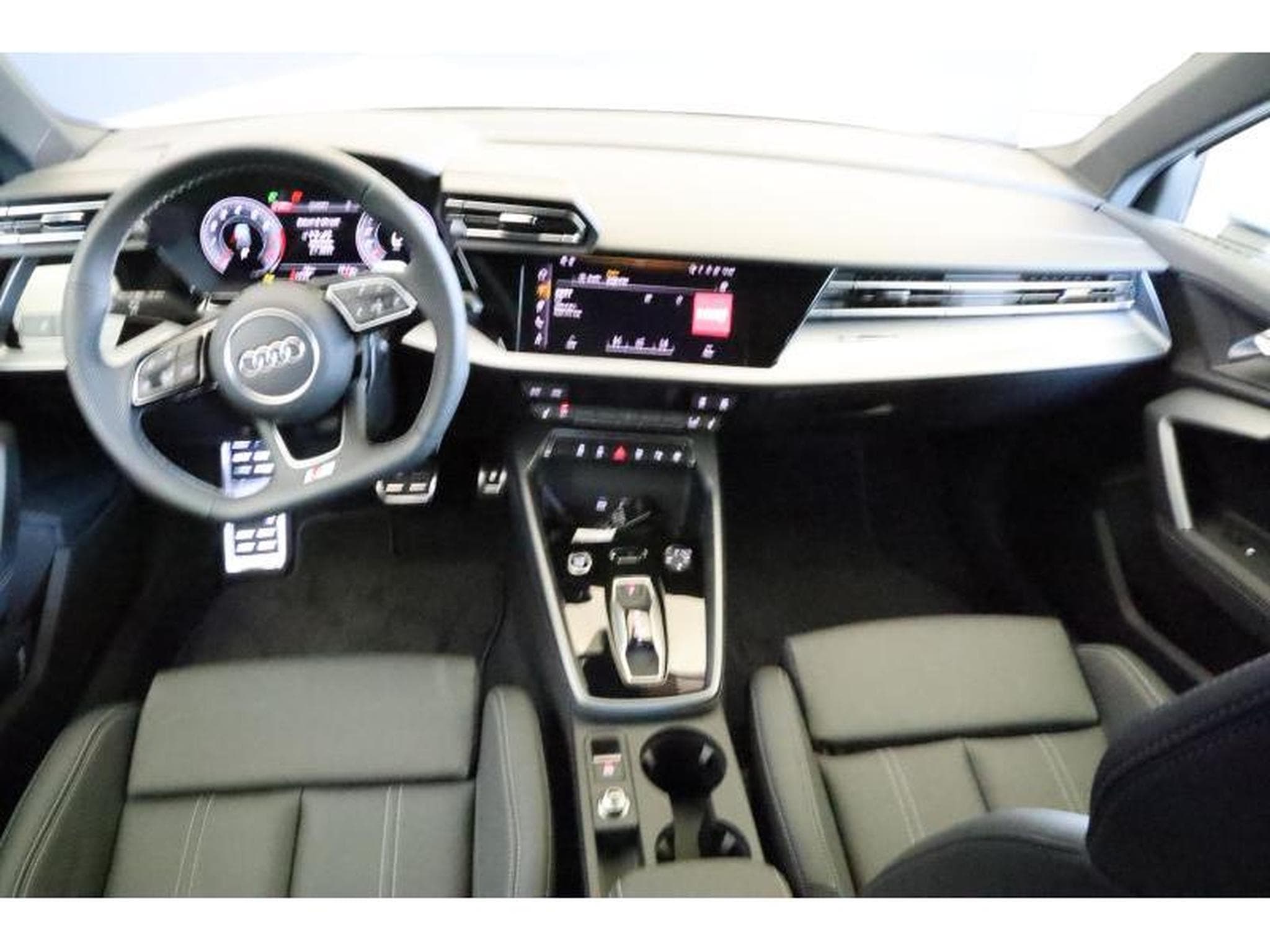 Audi A3 Sportback (2025) - Photo 2