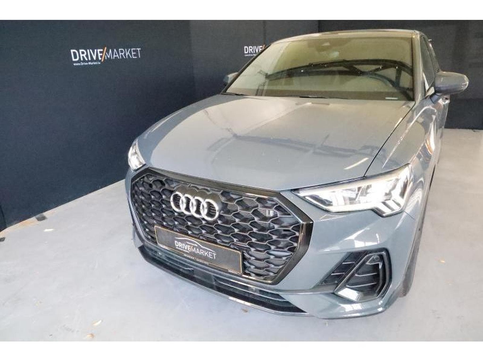 Audi Q3 Sportback (2025) - Photo 21