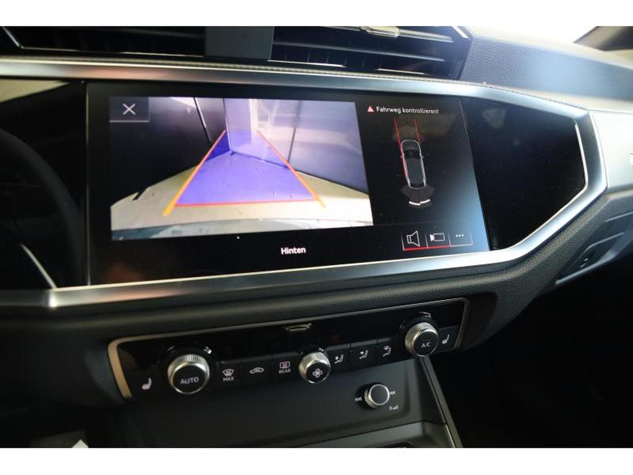 Audi Q3 Sportback (2025) - Photo 6
