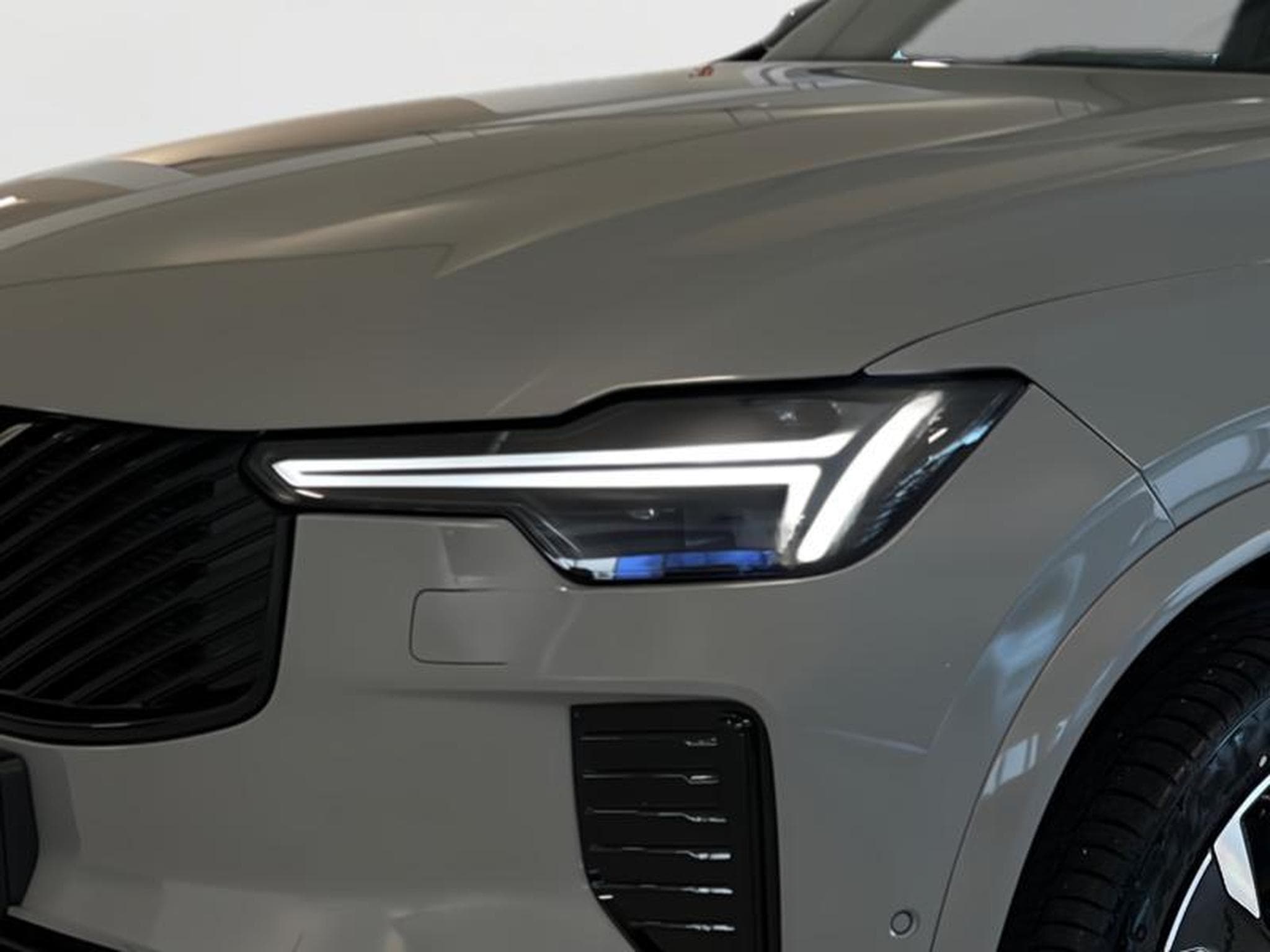 Volvo XC90 Plus Dark (2025) - Photo 5