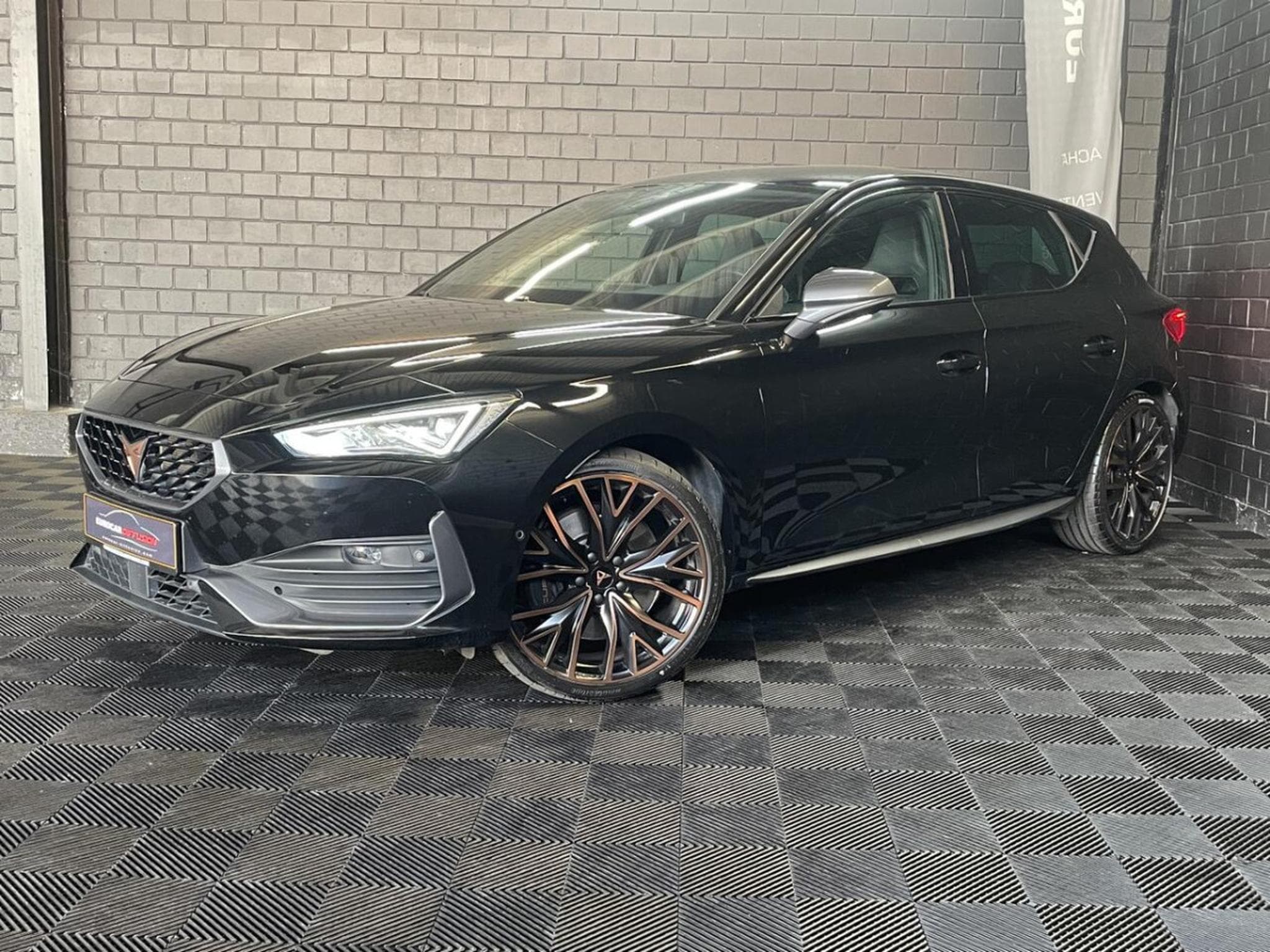 Cupra Leon 2.0 TSI 300CV * PANO* Volant SS * CUIR* (2024) - Photo 1