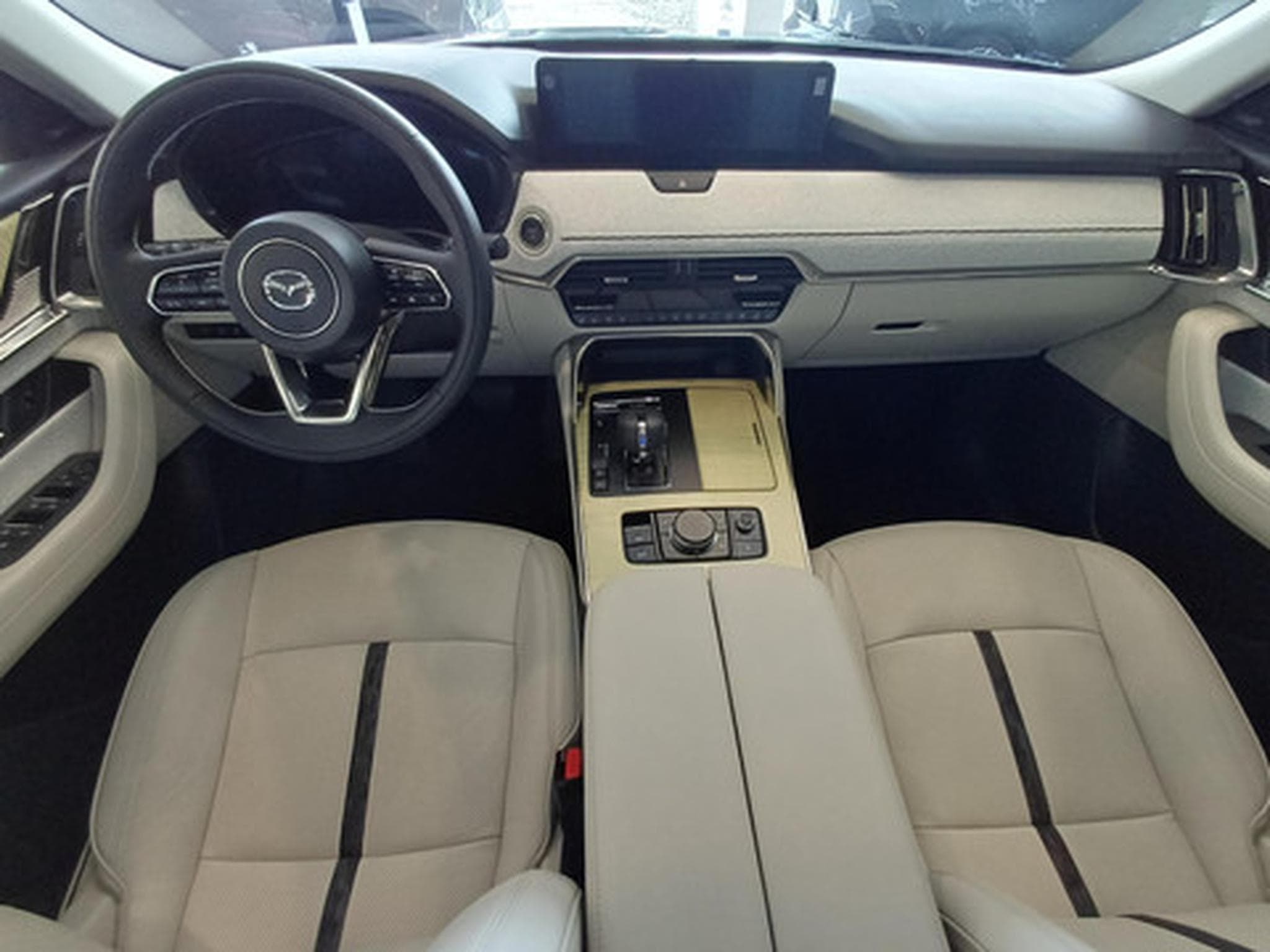 Mazda CX-60 2.5 e-SkyActiv PHEV Takumi (2025) - Photo 7