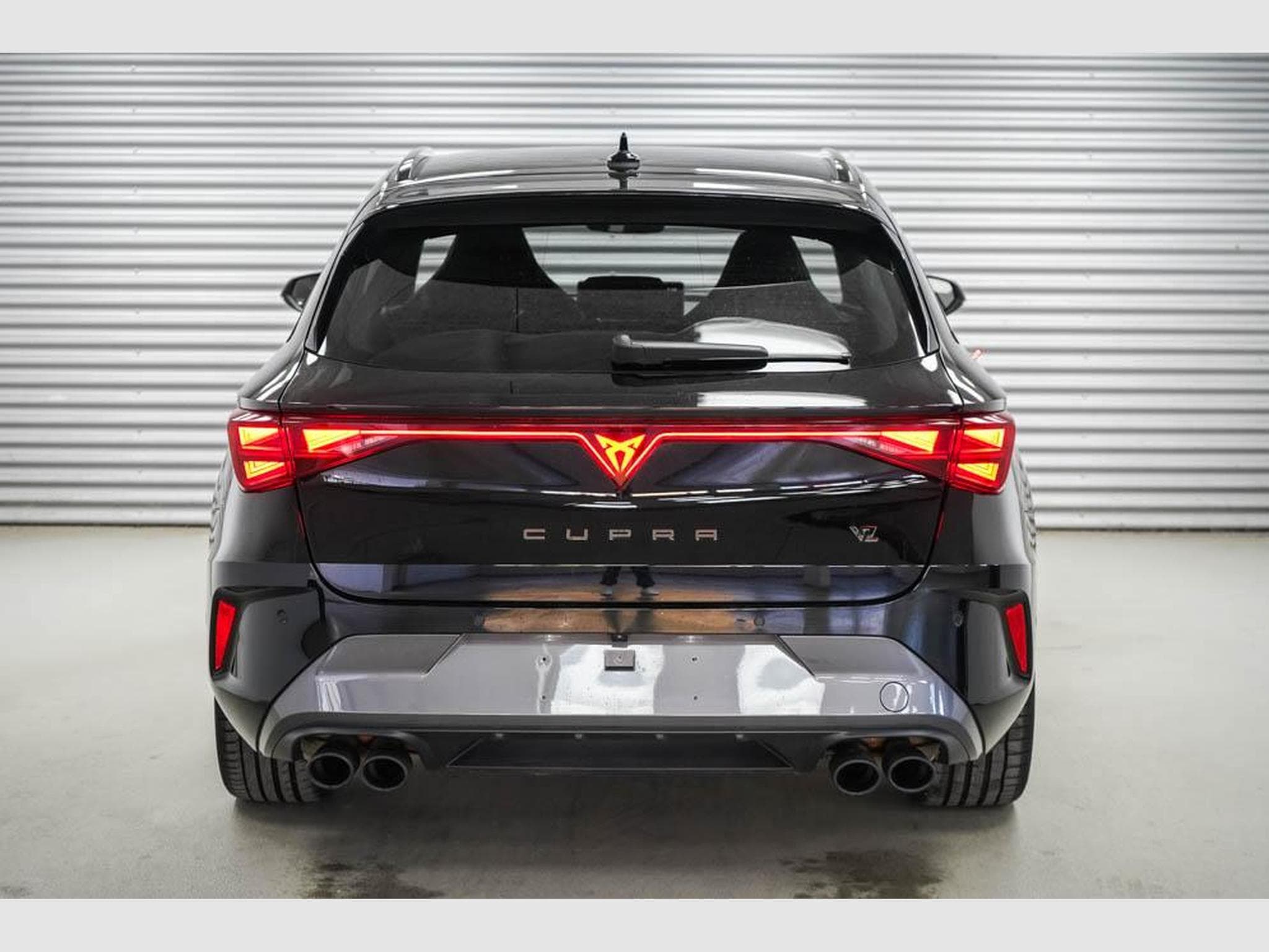 Cupra Leon ST 2,0 TSI (2025) - Photo 4