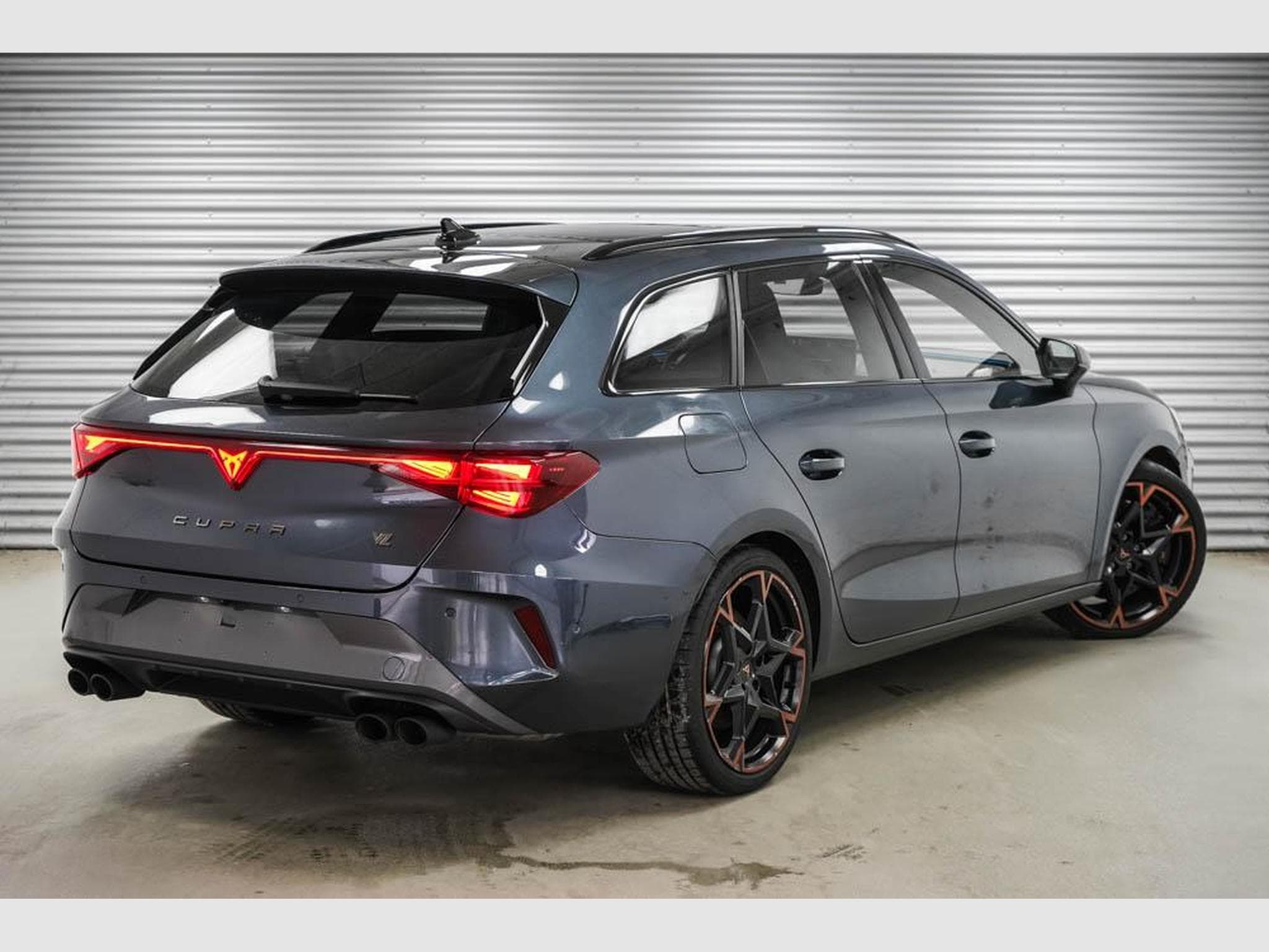 Cupra Leon ST 2,0 TSI (2025) - Photo 3