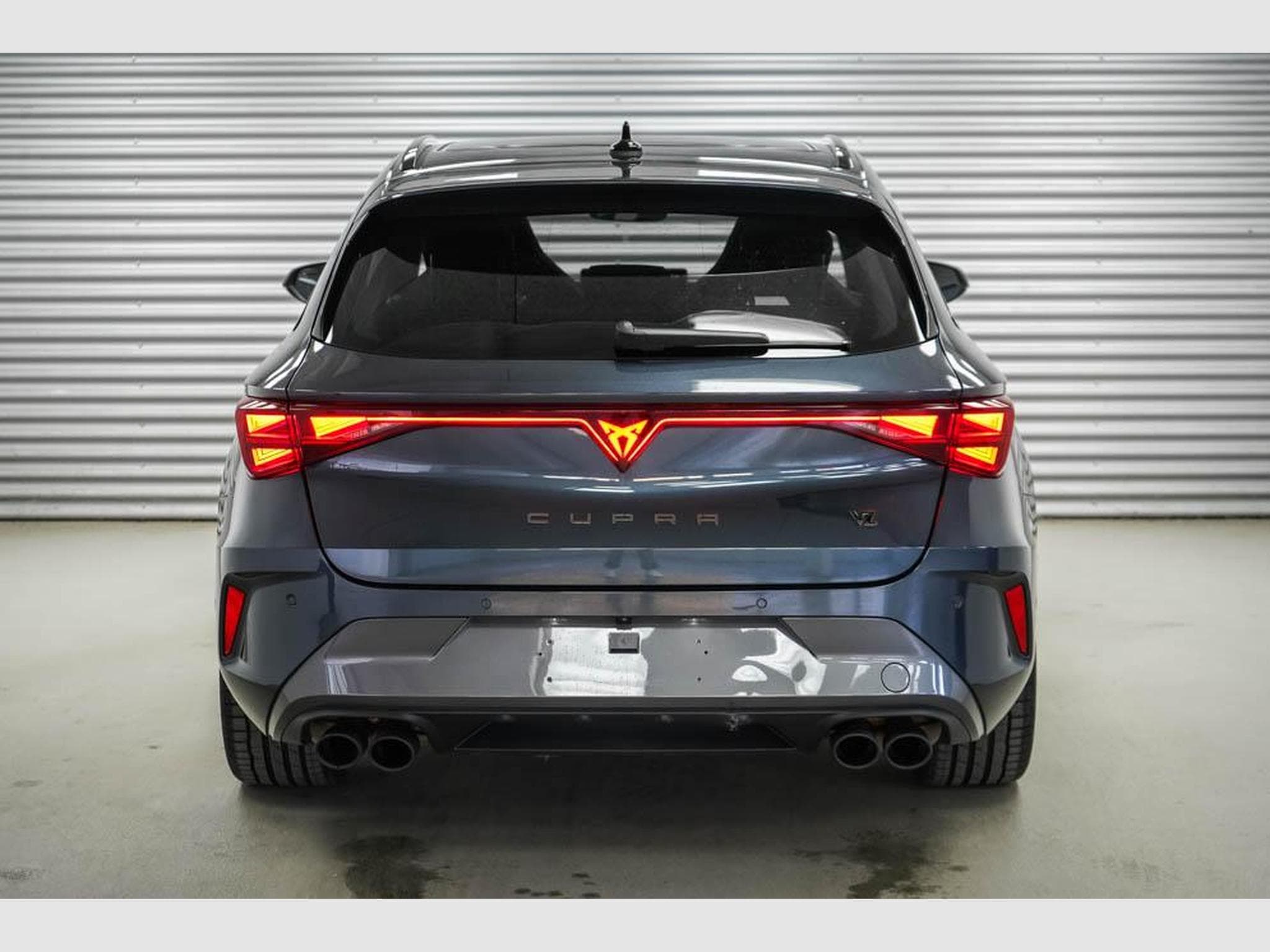 Cupra Leon ST 2,0 TSI (2025) - Photo 4