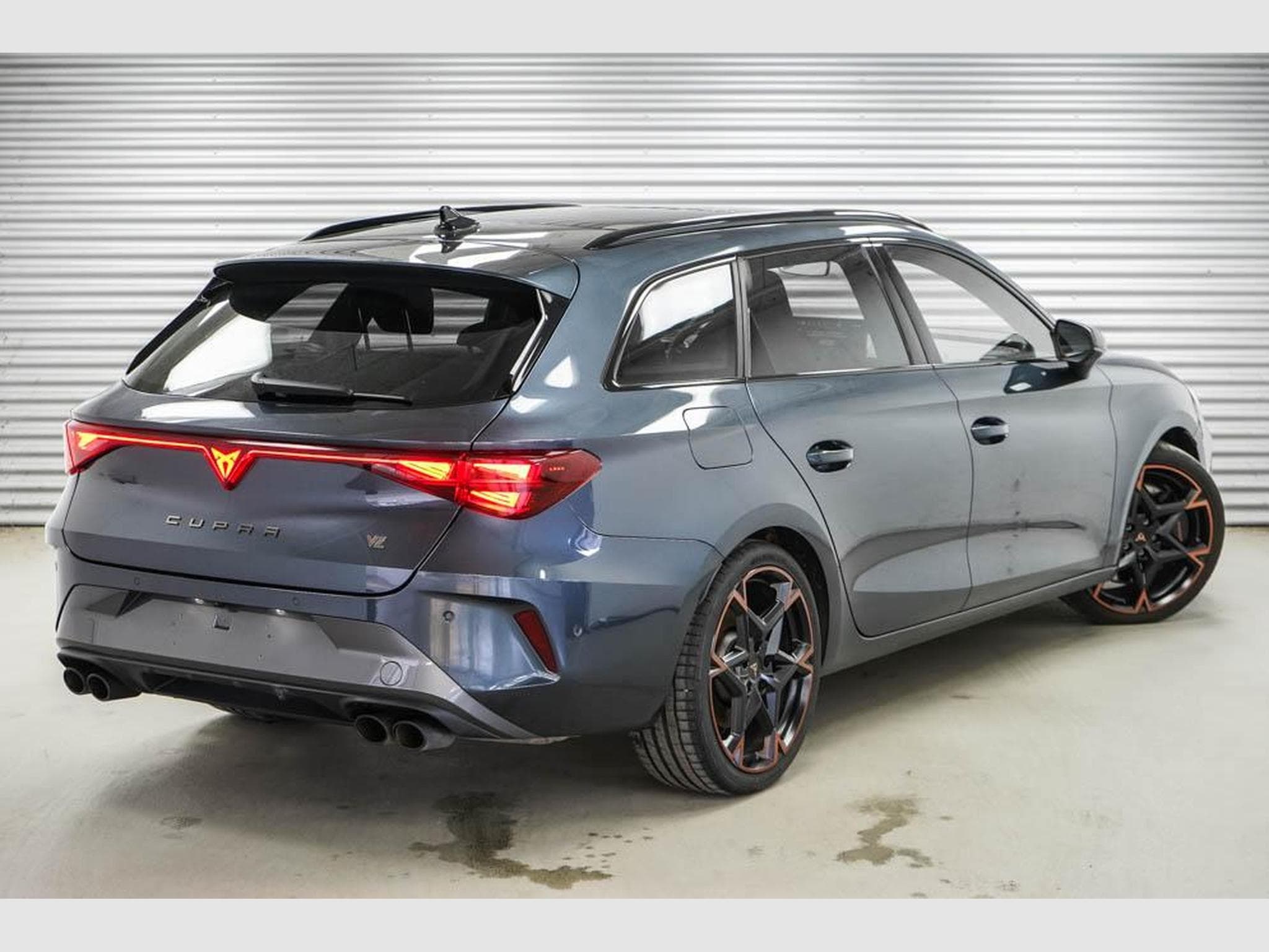 Cupra Leon ST 2,0 TSI (2025) - Photo 3