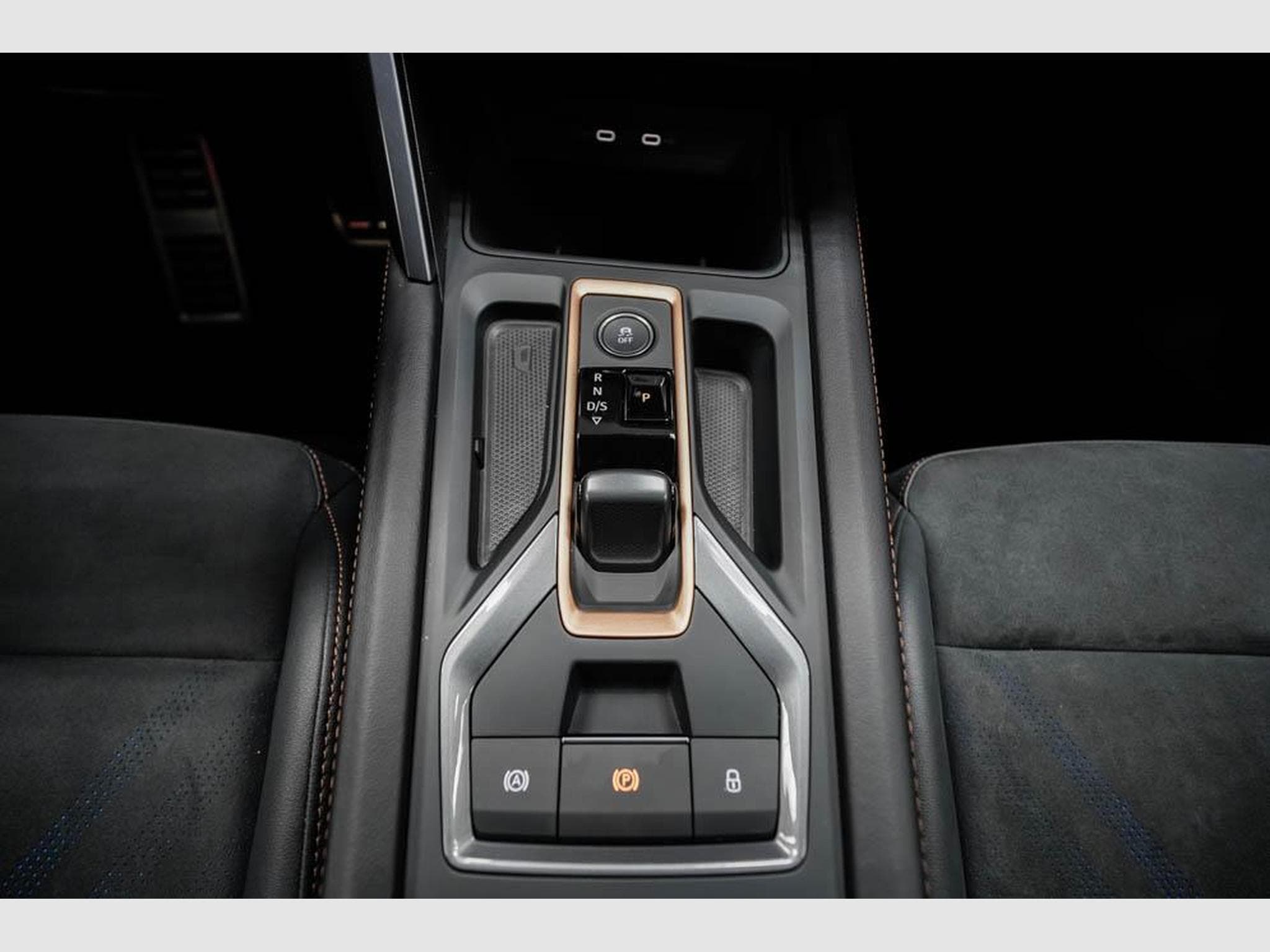 Cupra Leon ST 2,0 TSI (2025) - Photo 12