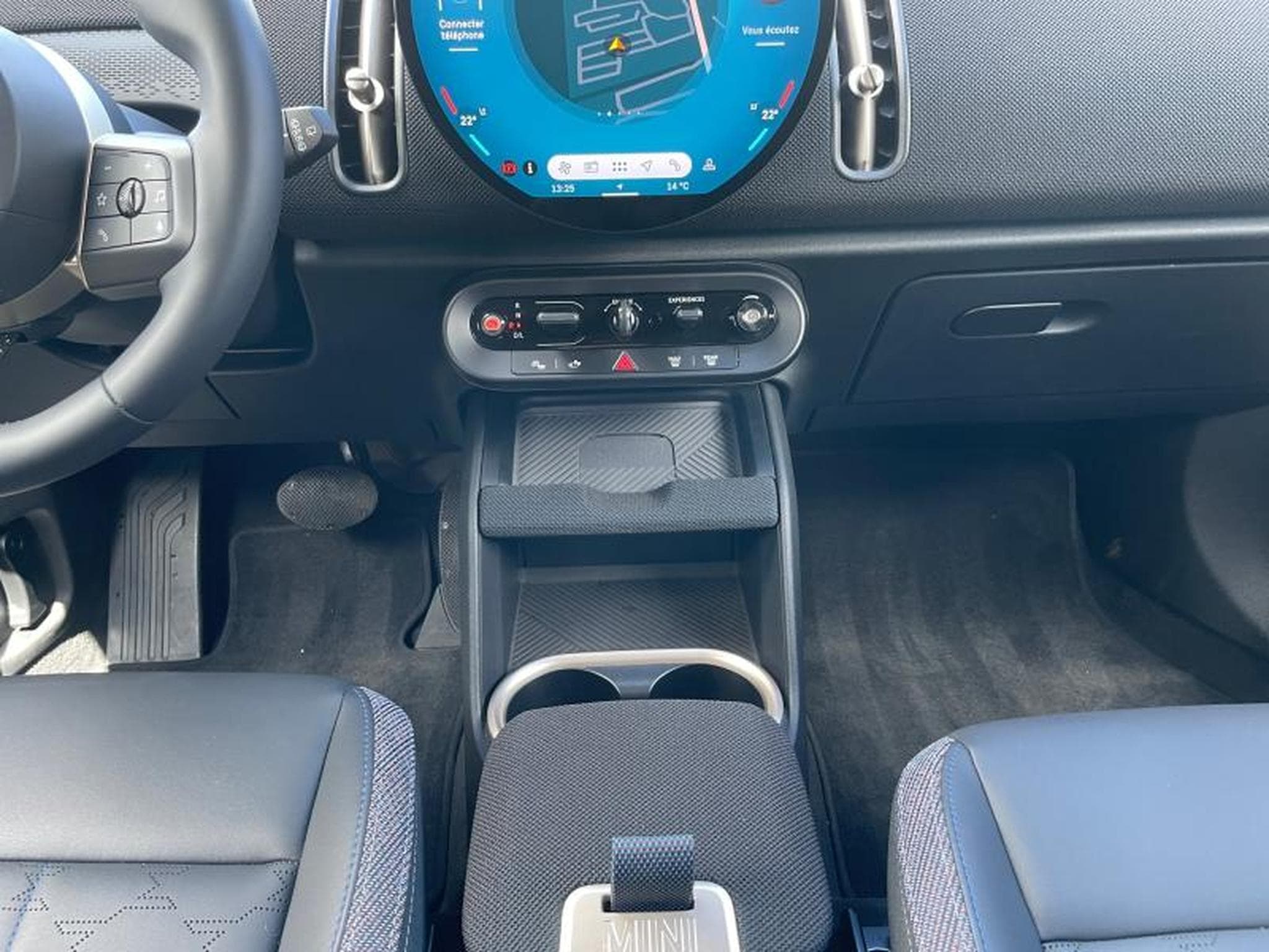 MINI Countryman Countryman C (2025) - Photo 8