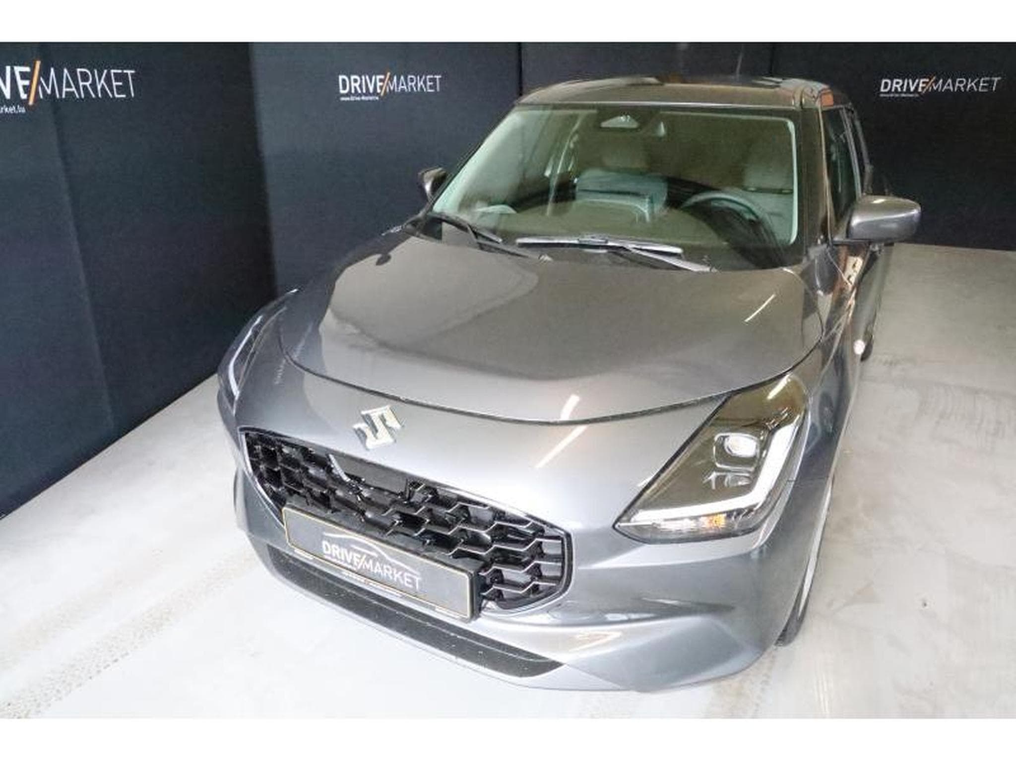 Suzuki Swift GL+ (2025) - Photo 20