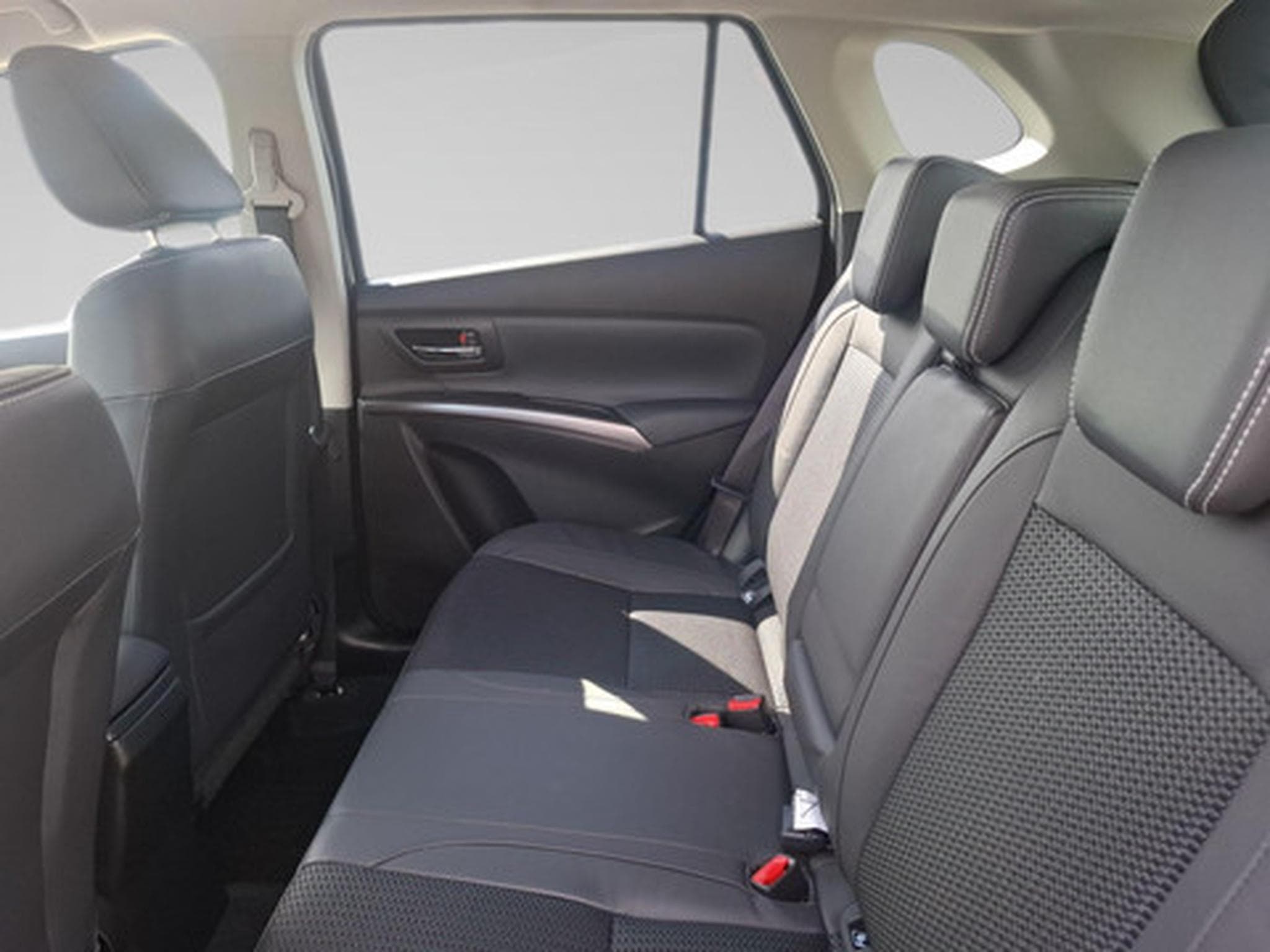Suzuki S-Cross 1.4 Grand Luxe Xtra A/T 48V Hybrid (2024) - Photo 11