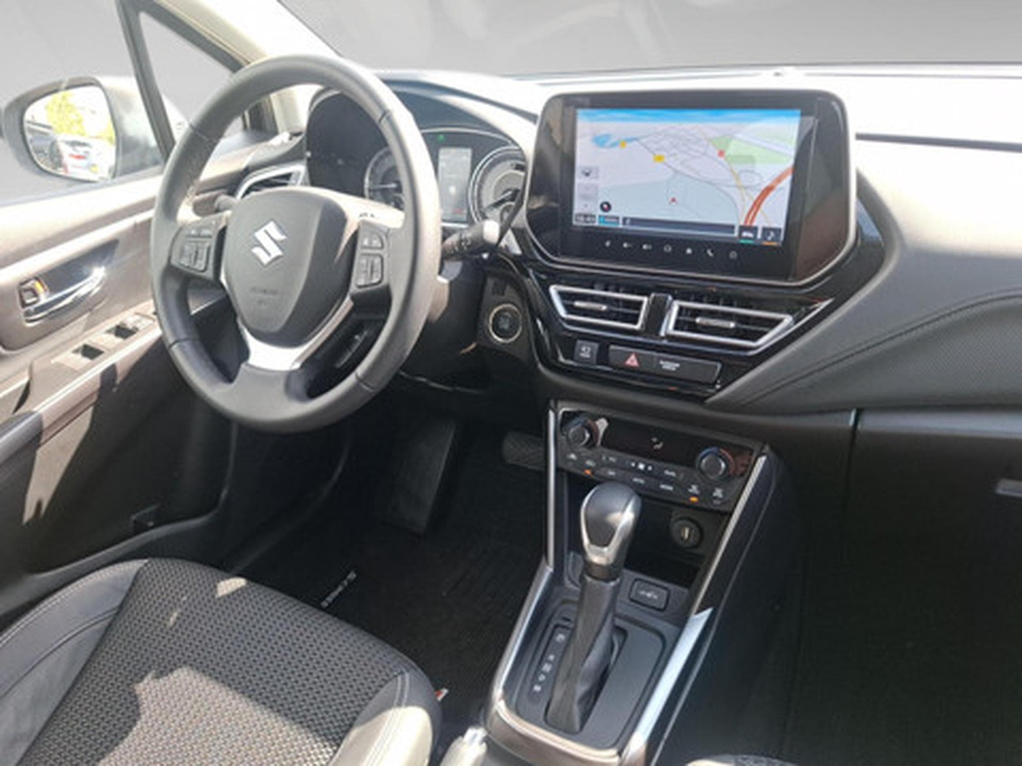 Suzuki S-Cross 1.4 Grand Luxe Xtra A/T 48V Hybrid (2024) - Photo 7