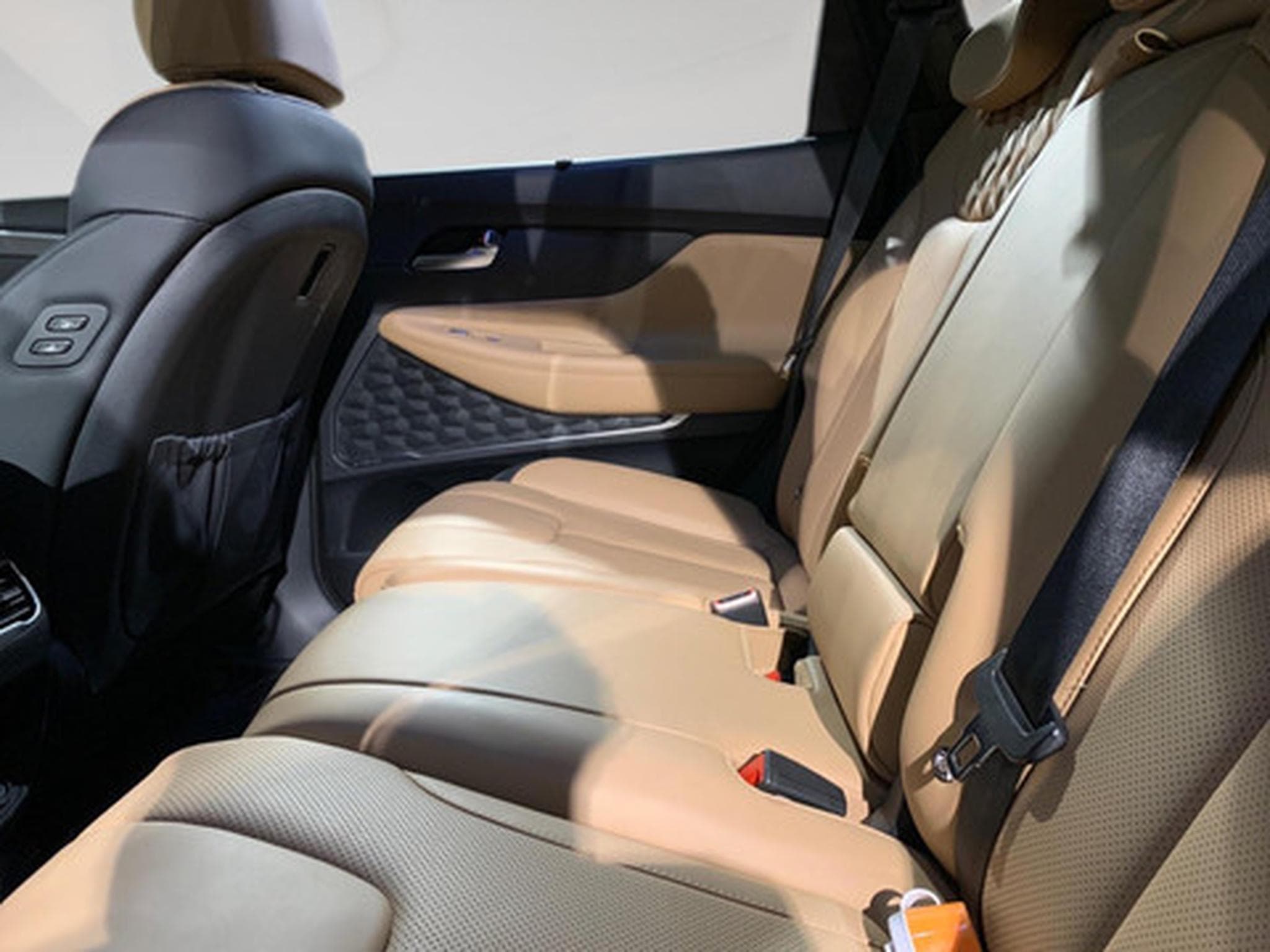 Hyundai Santa Fe PHEV Shine Line Family Sensati (2024) - Photo 9
