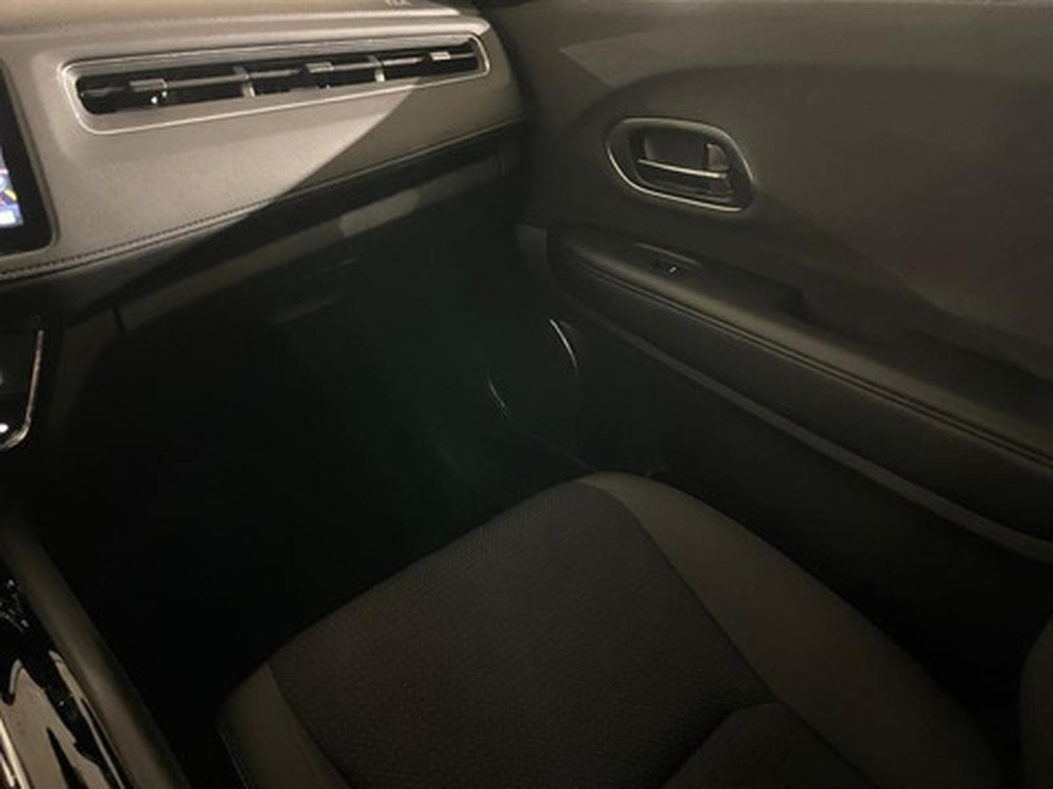 Honda HR-V 1.5 i-VTEC CVT Elegance (2019) - Photo 10