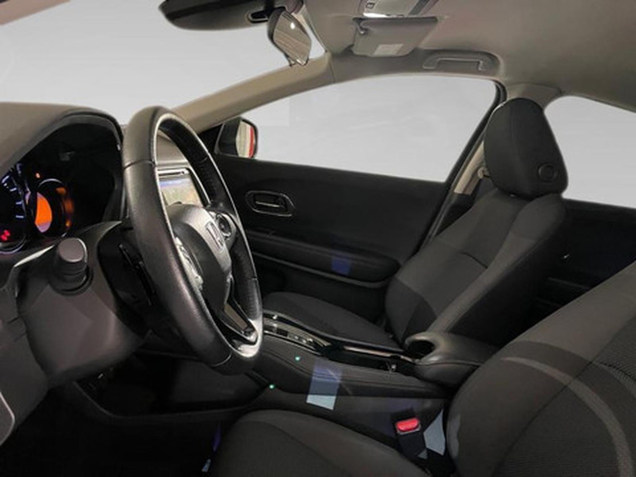 Honda HR-V 1.5 i-VTEC CVT Elegance (2019) - Photo 4