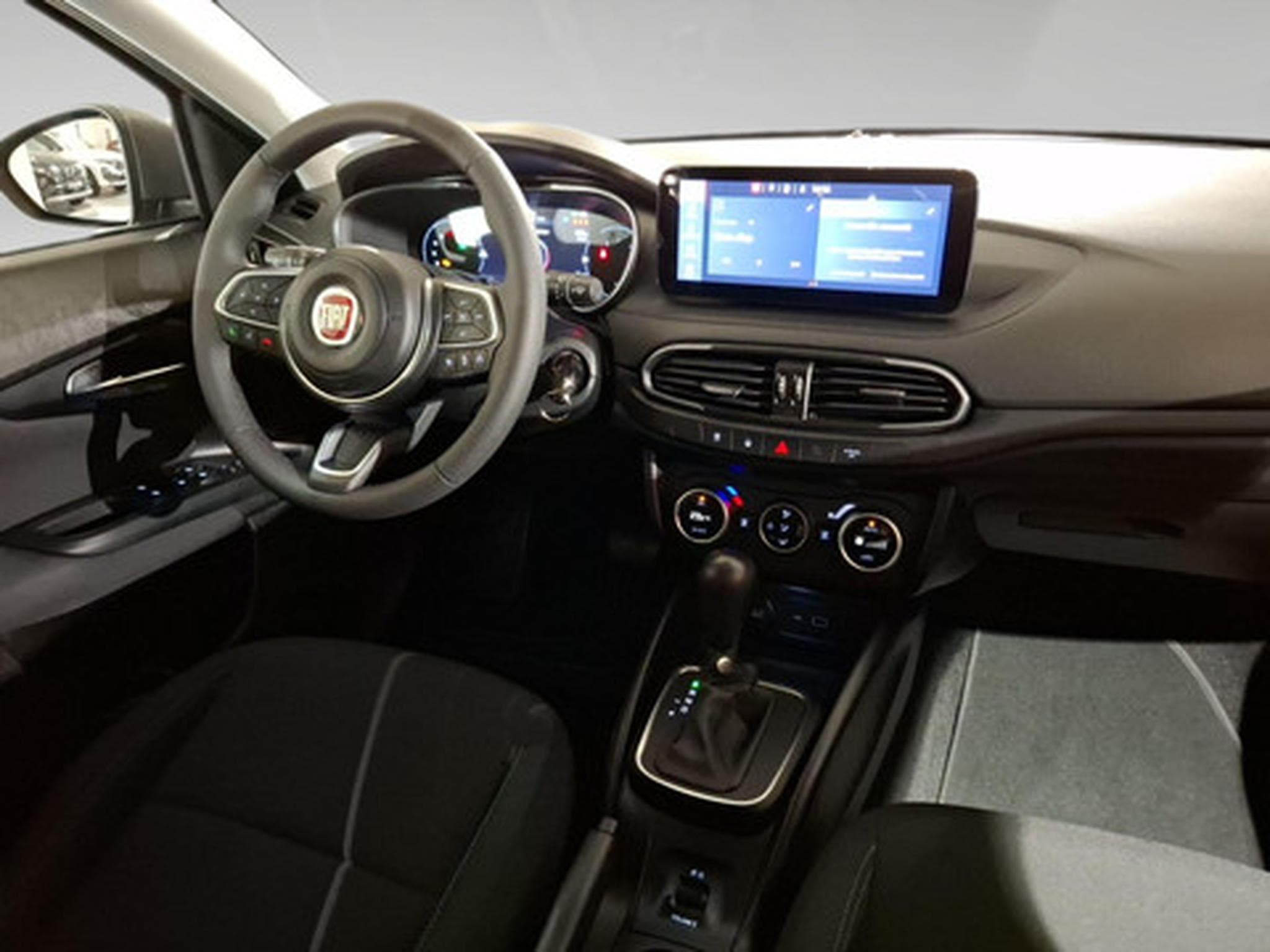Fiat Tipo 1.5 HYBRID CROSS (2024) - Photo 7