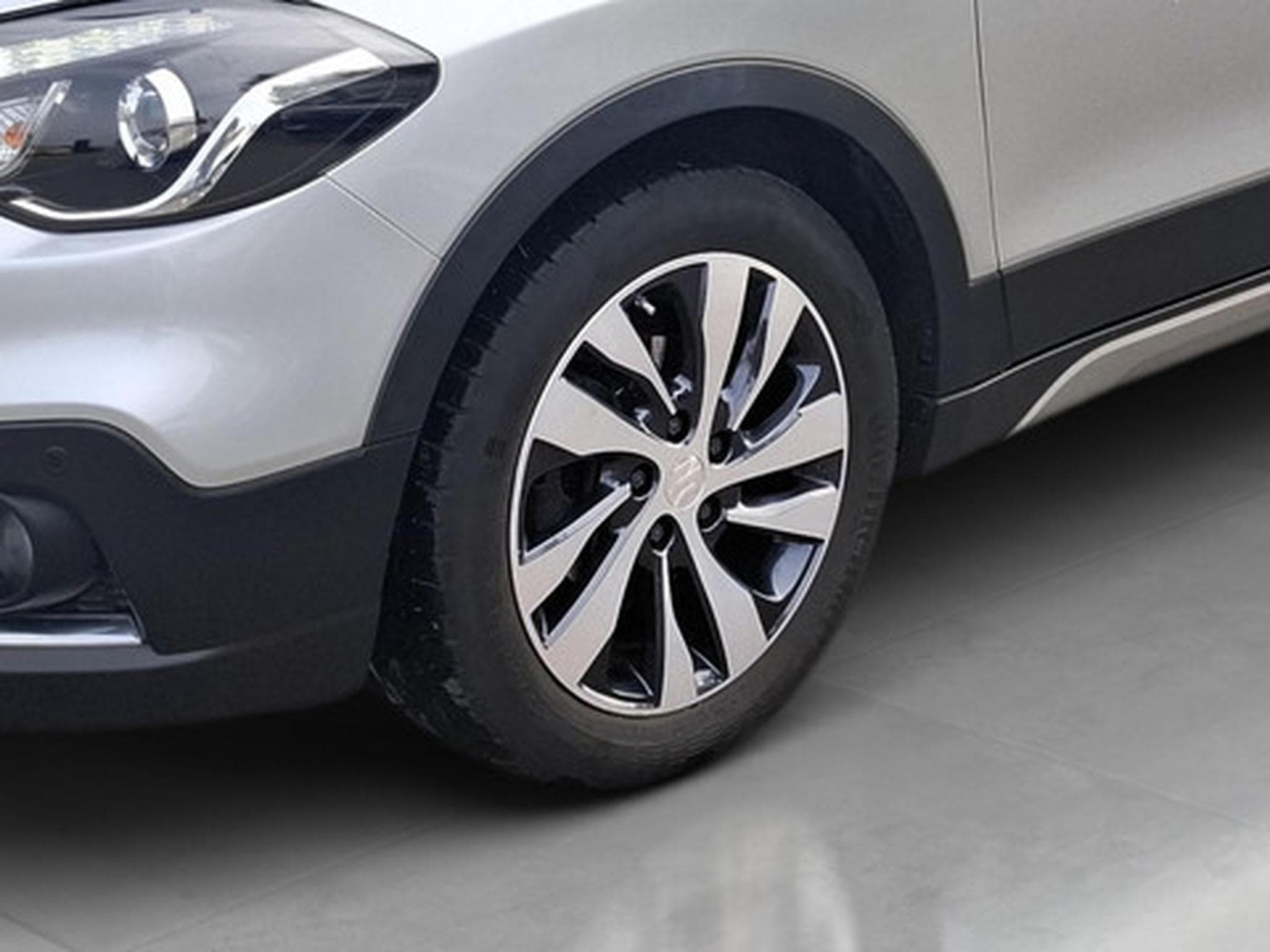 Suzuki S-Cross 1.4 Grand Luxe Xtra A/T 4x4 (2017) - Photo 23
