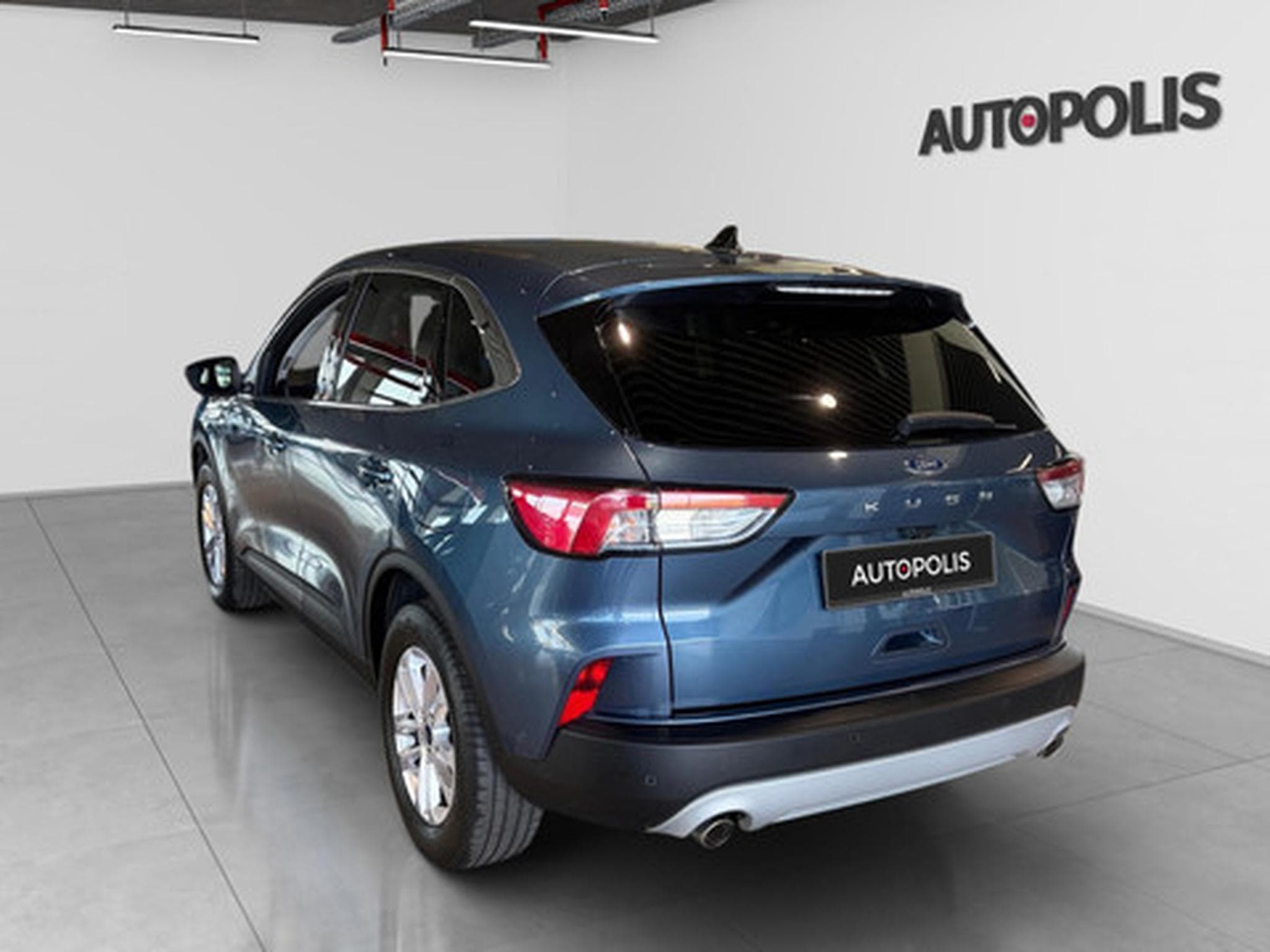 Ford Kuga 1.5i EcoB. 110kW S/S Titanium (2020) - Photo 17