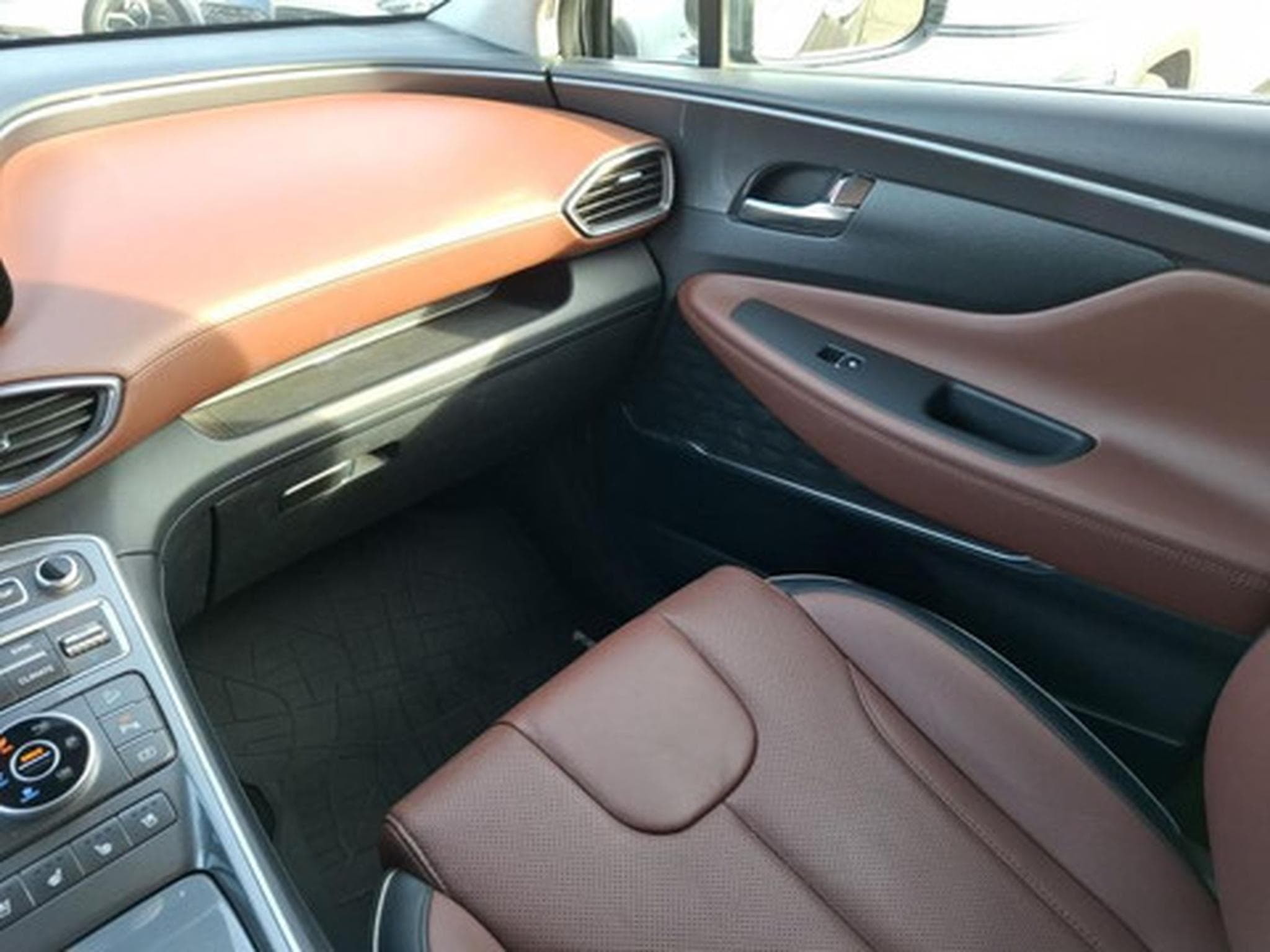 Hyundai Santa Fe 1.6 T-GDi Hybrid 4x4 Shine Aut. (2021) - Photo 10