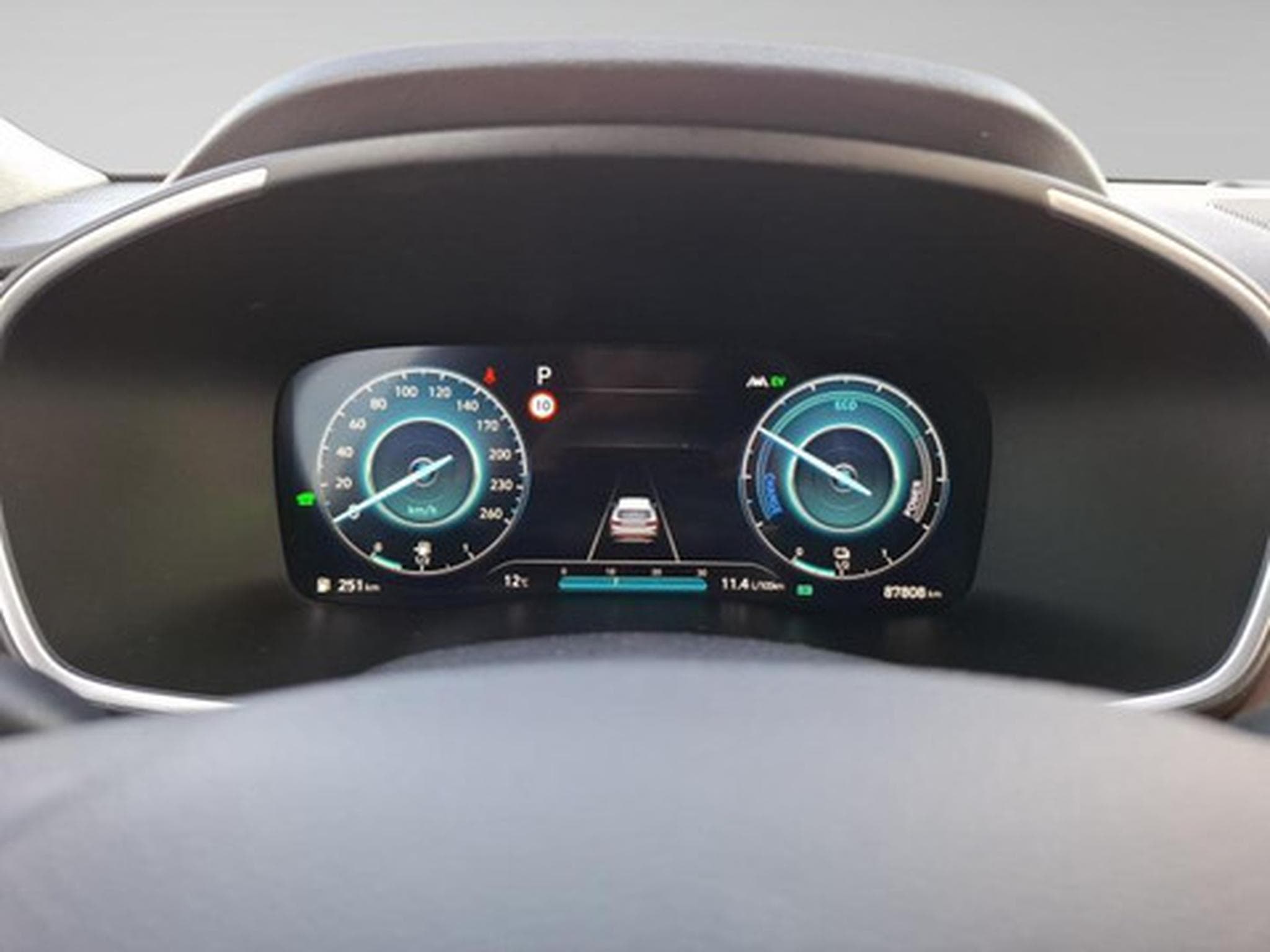 Hyundai Santa Fe 1.6 T-GDi Hybrid 4x4 Shine Aut. (2021) - Photo 2