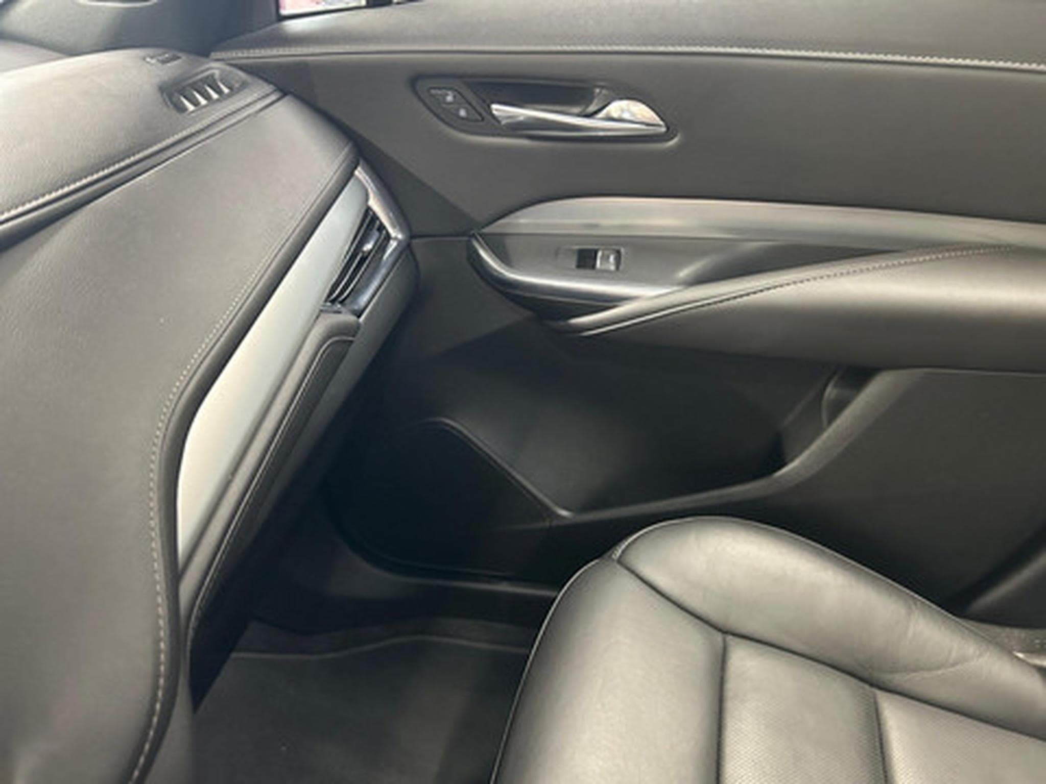 Cadillac XT4 2.0 PREMIUM LUXURY AWD (2023) - Photo 8
