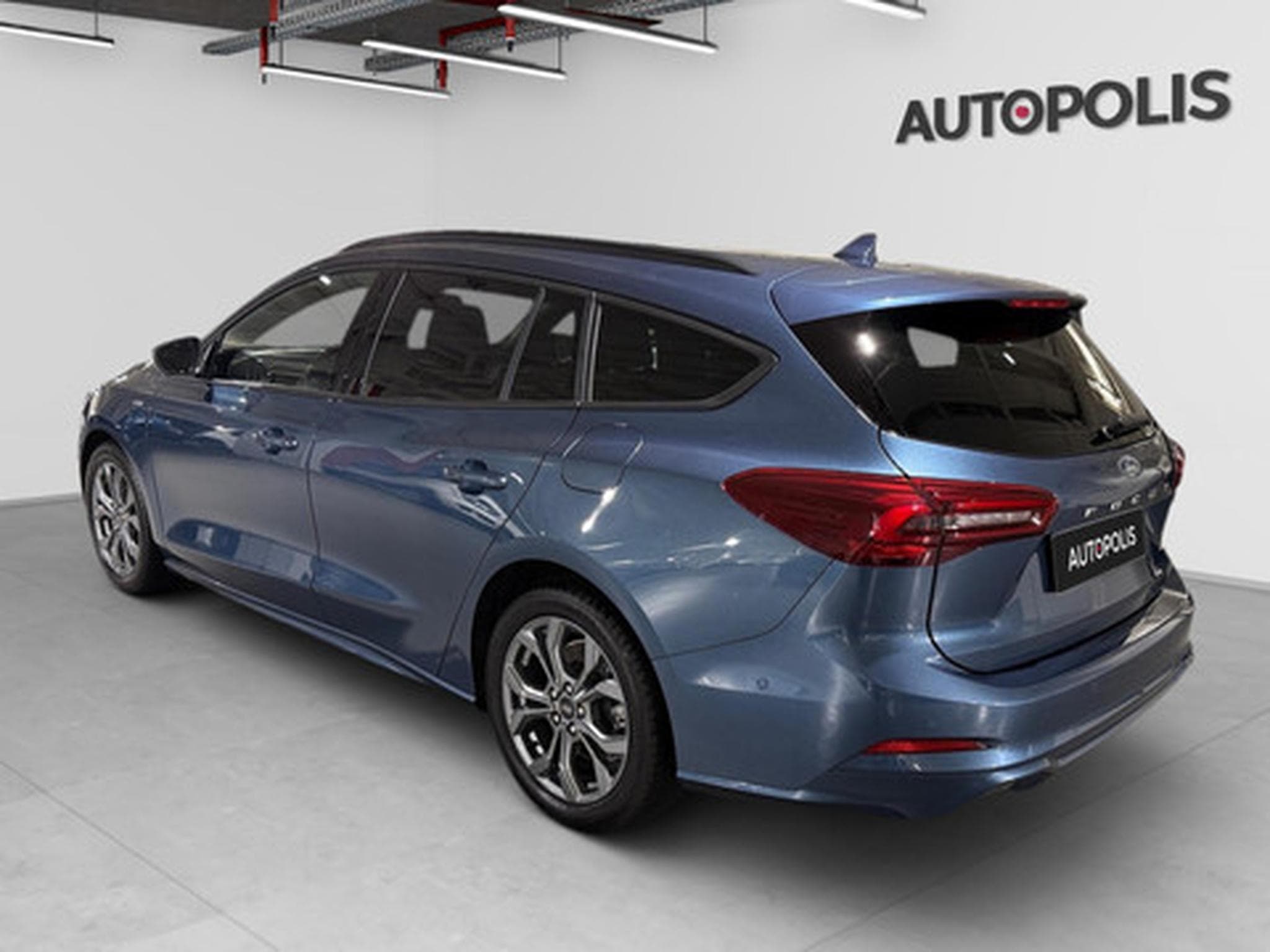 Ford Focus Clipper 1.0i EcoBoost MHEV 92kW ST-Line X (2023) - Photo 12