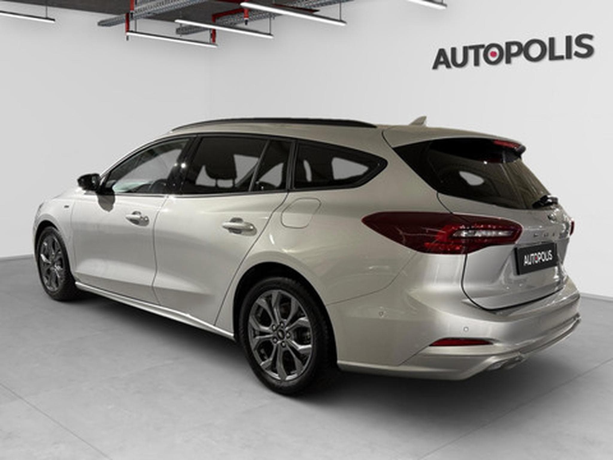 Ford Focus Clipper 1.0i EcoBoost MHEV 92kW ST-Line X (2023) - Photo 12