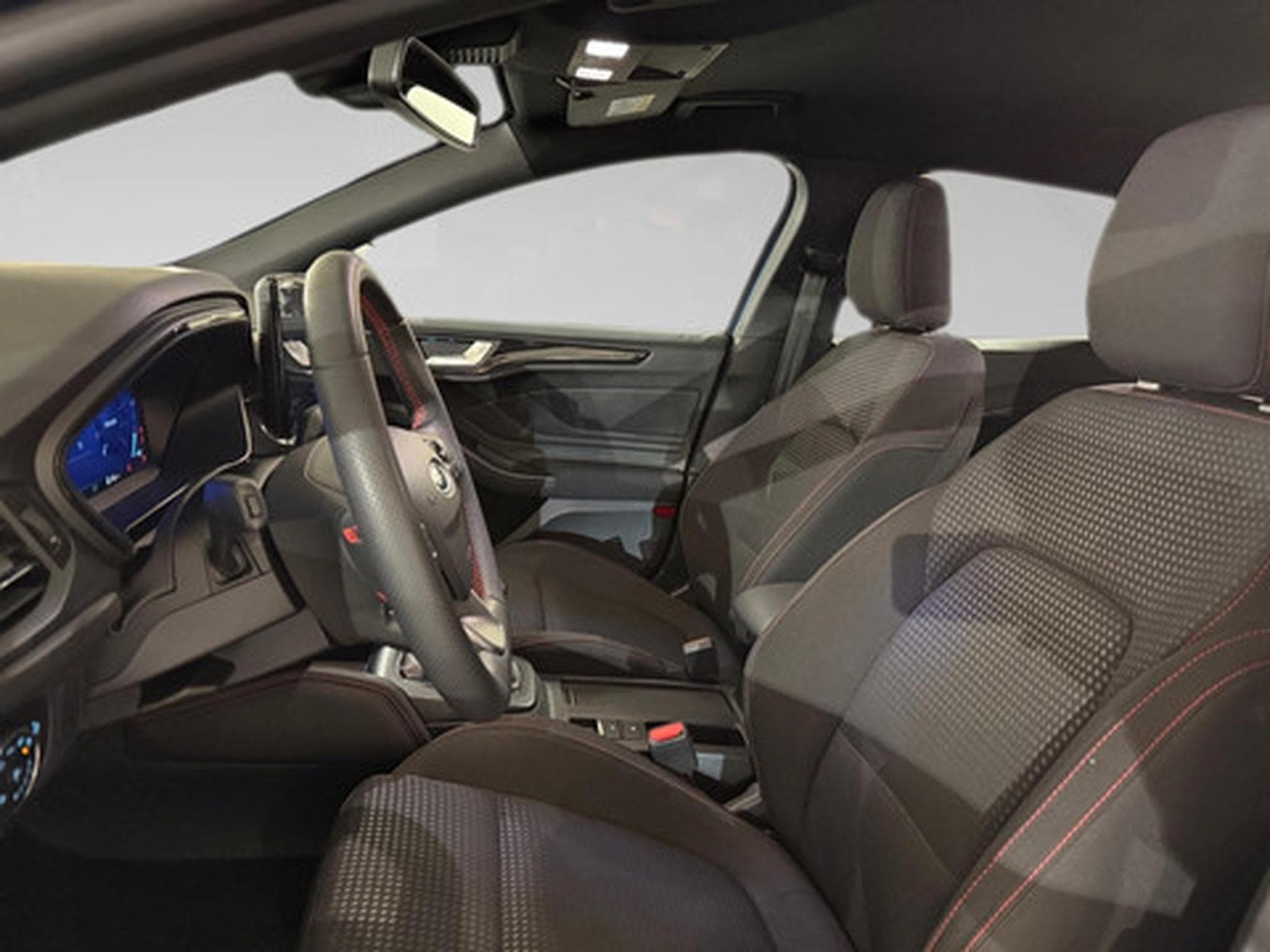 Ford Focus Clipper 1.0i EcoBoost MHEV 92kW ST-Line X (2023) - Photo 3