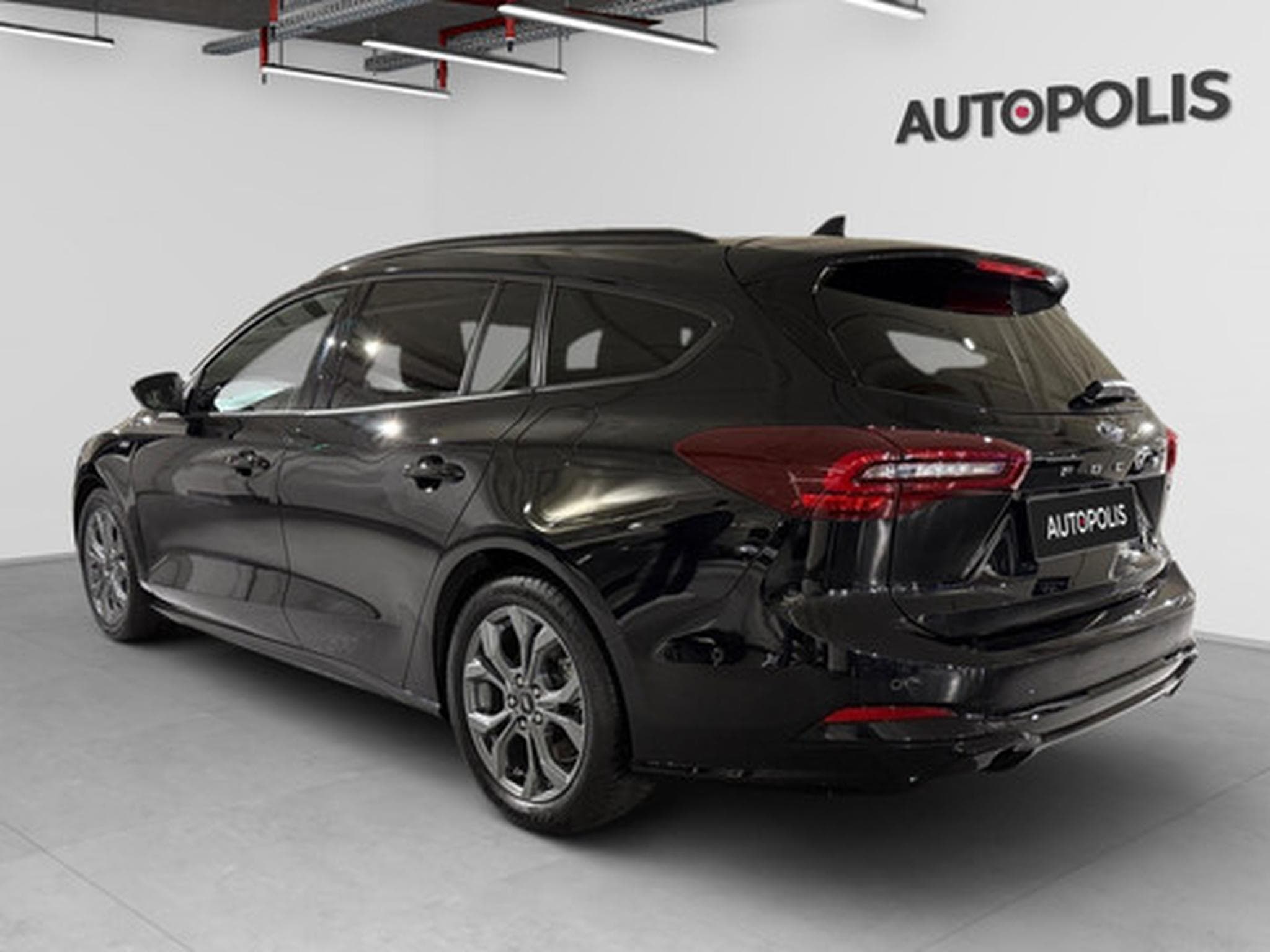 Ford Focus Clipper 1.0i EcoBoost MHEV 92kW ST-Line X (2023) - Photo 12