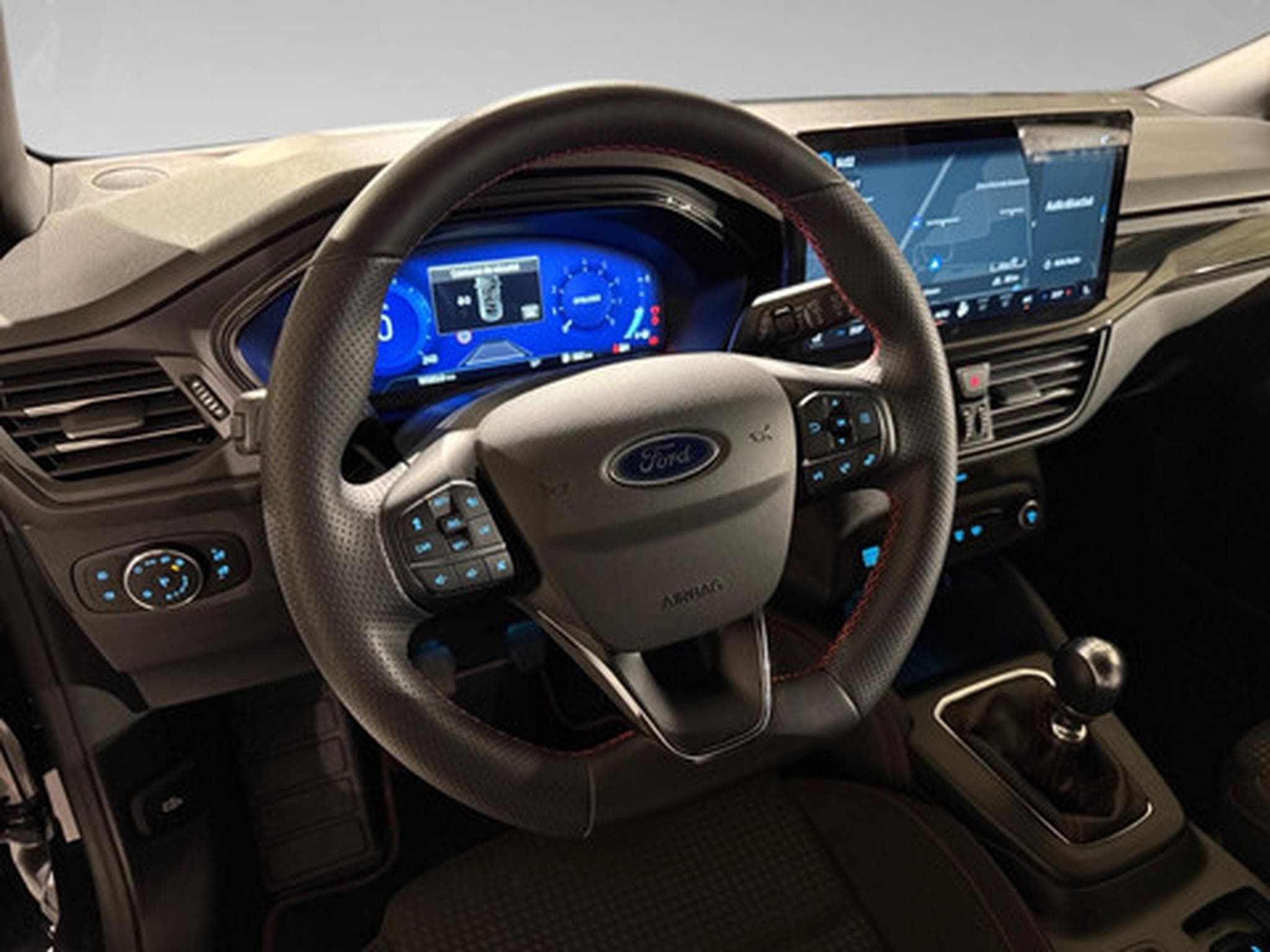 Ford Focus Clipper 1.0i EcoBoost MHEV 92kW ST-Line X (2023) - Photo 7