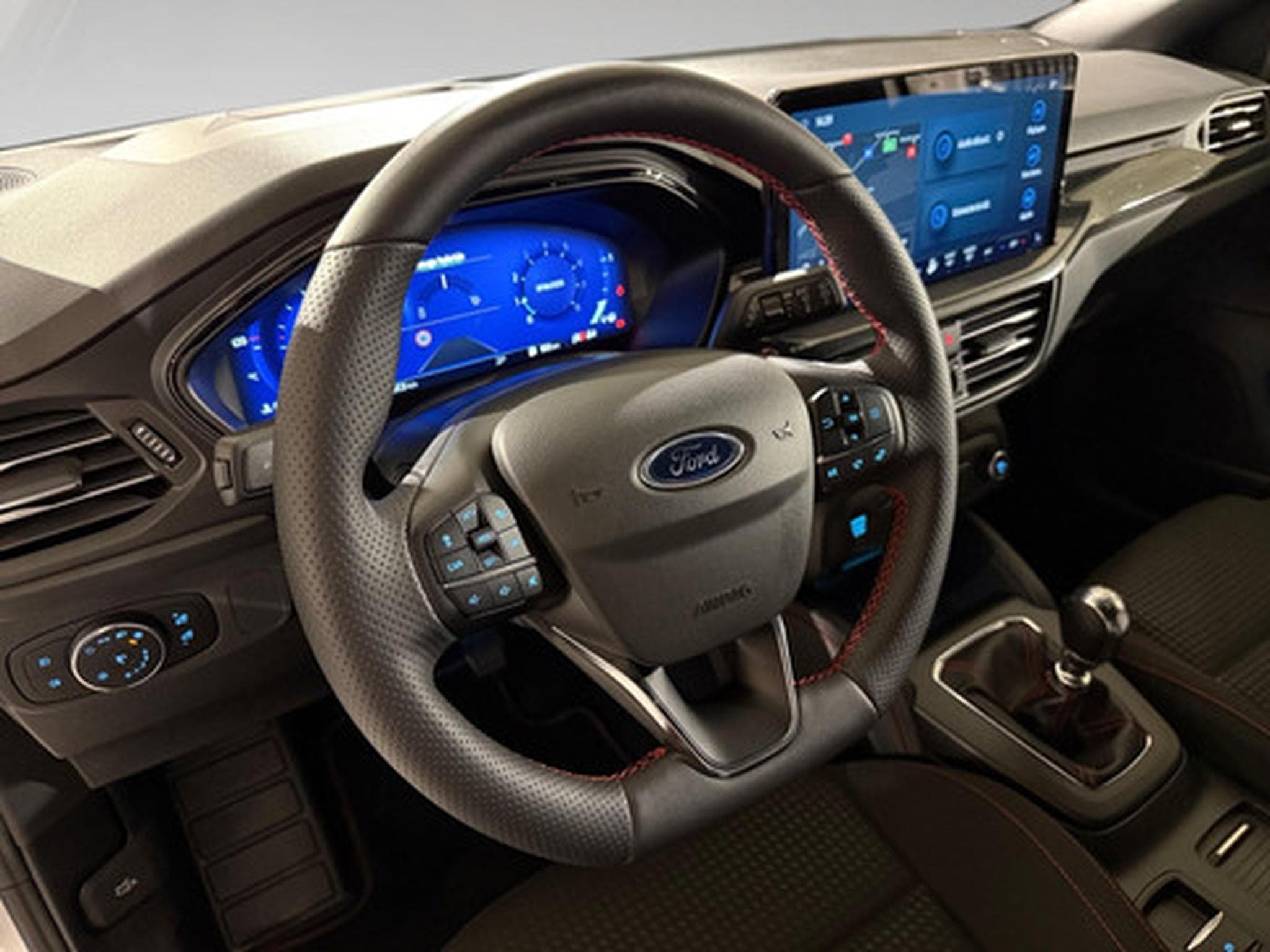 Ford Focus Clipper 1.0i EcoBoost MHEV 92kW ST-Line X (2023) - Photo 8