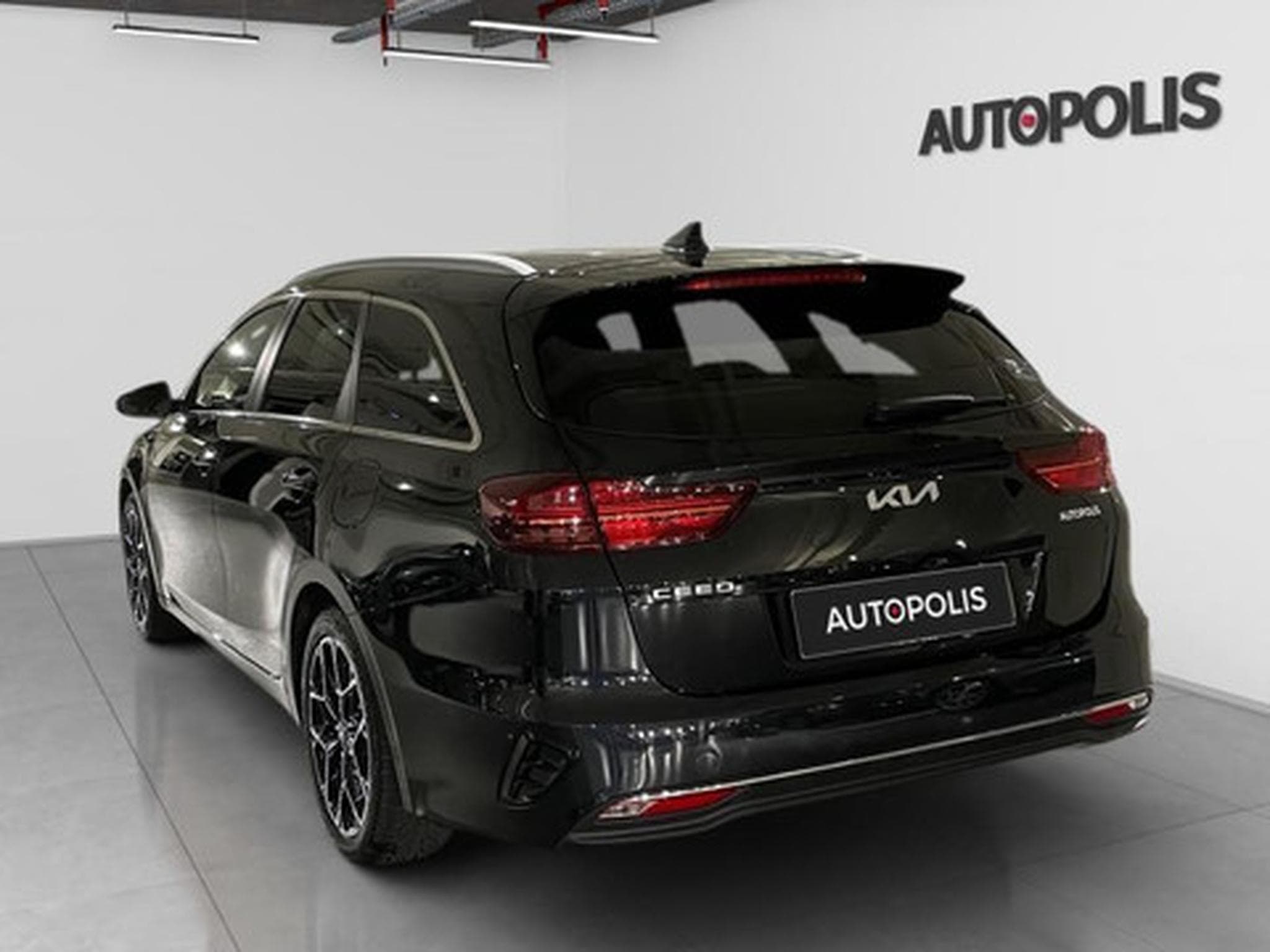 Kia Ceed Sw Sportswagon 73kw 100HP Style Edition 1.0 T-GDI 100 HP (2024) - Photo 18