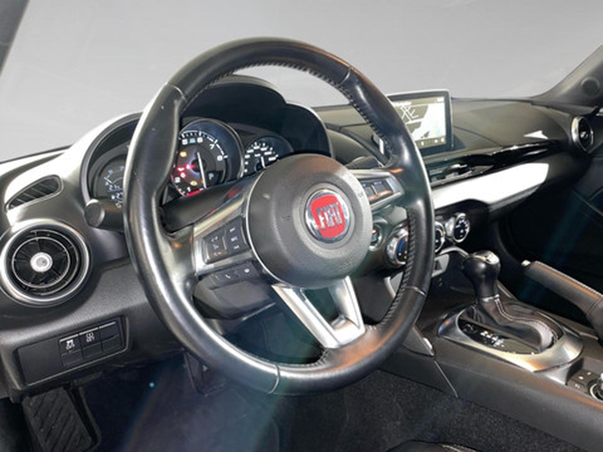 Fiat 124 Spider 124 SPIDER LUSSO 1.4 Multiair 140 pk Aut (2019) - Photo 8