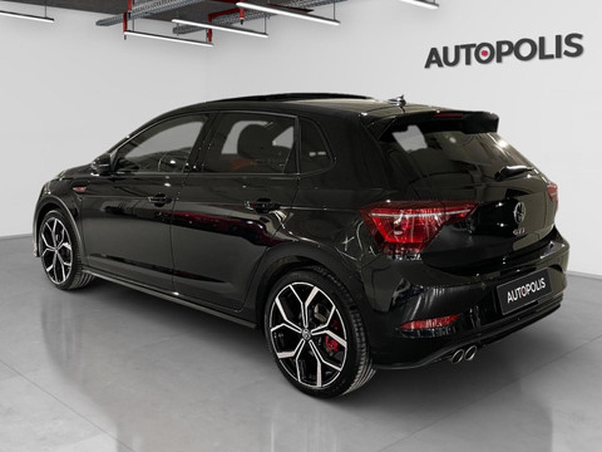 VW Polo 2.0 TSI OPF DSG GTI (2023) - Photo 15