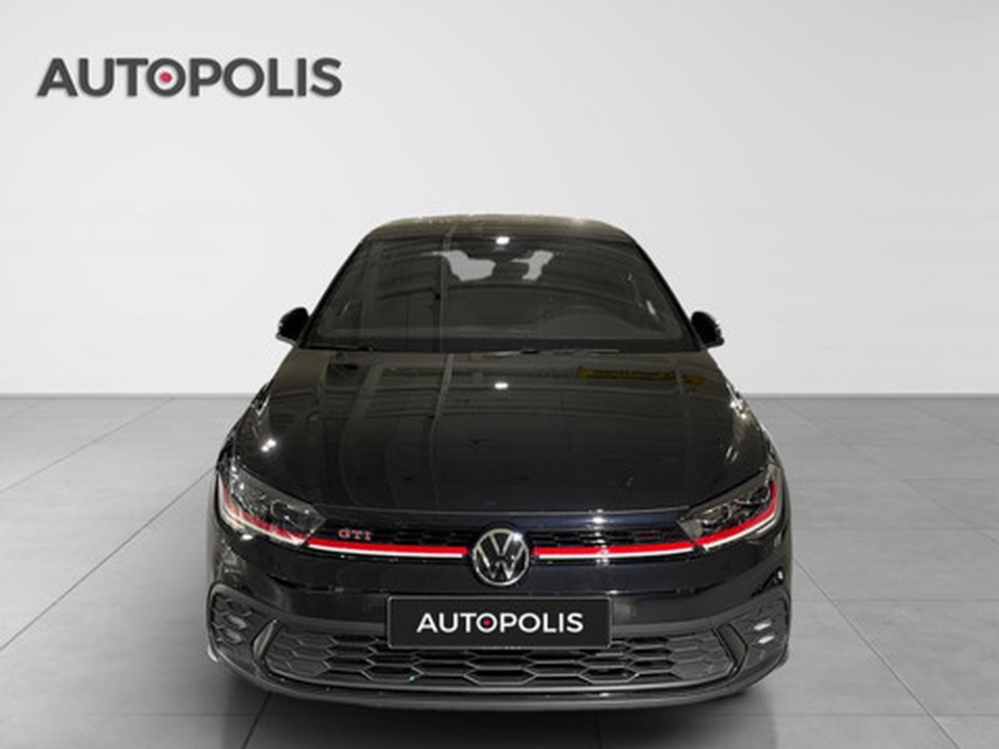 VW Polo 2.0 TSI OPF DSG GTI (2023) - Photo 16