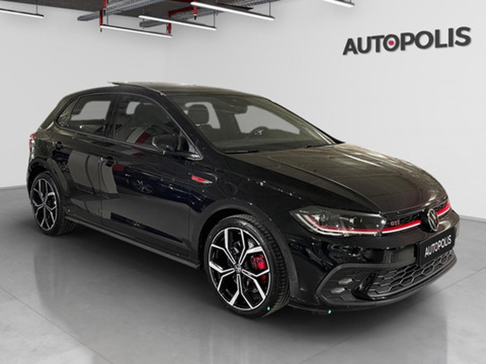 VW Polo 2.0 TSI OPF DSG GTI (2023) - Photo 21