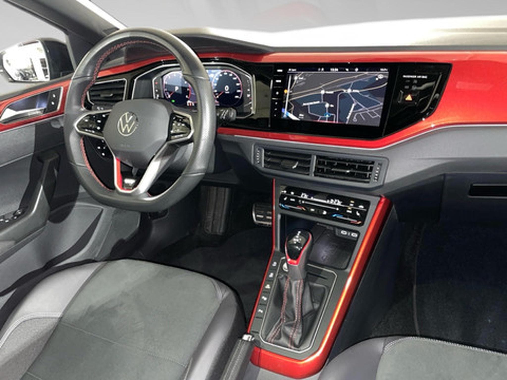 VW Polo 2.0 TSI OPF DSG GTI (2023) - Photo 7