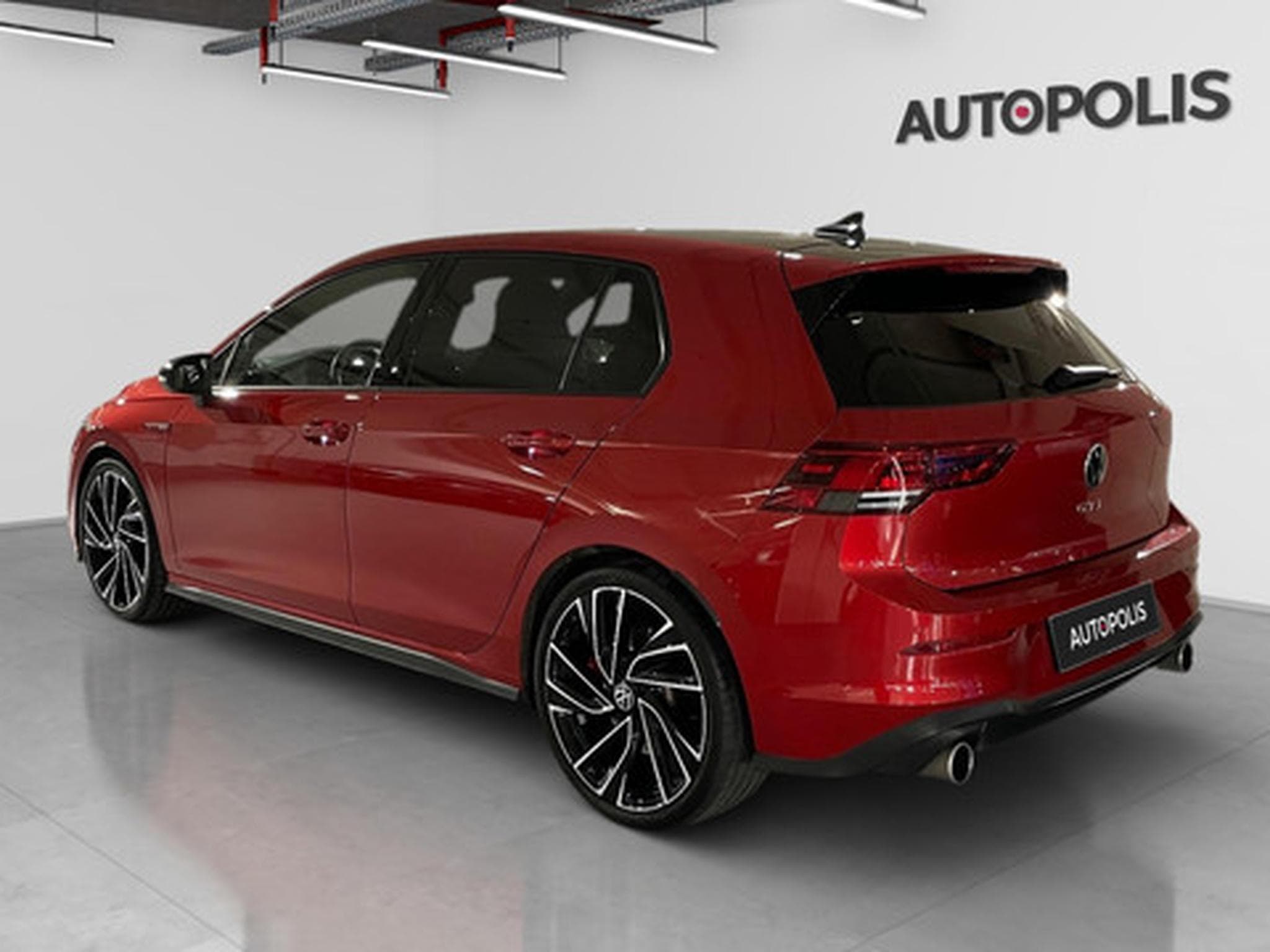 VW Golf 2.0 TSI GTI (2022) - Photo 13
